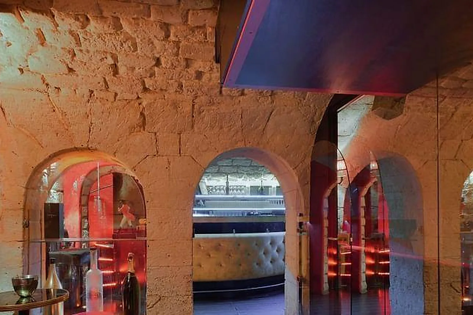 Lieux événementiels, CLUB DES ANGLAIS