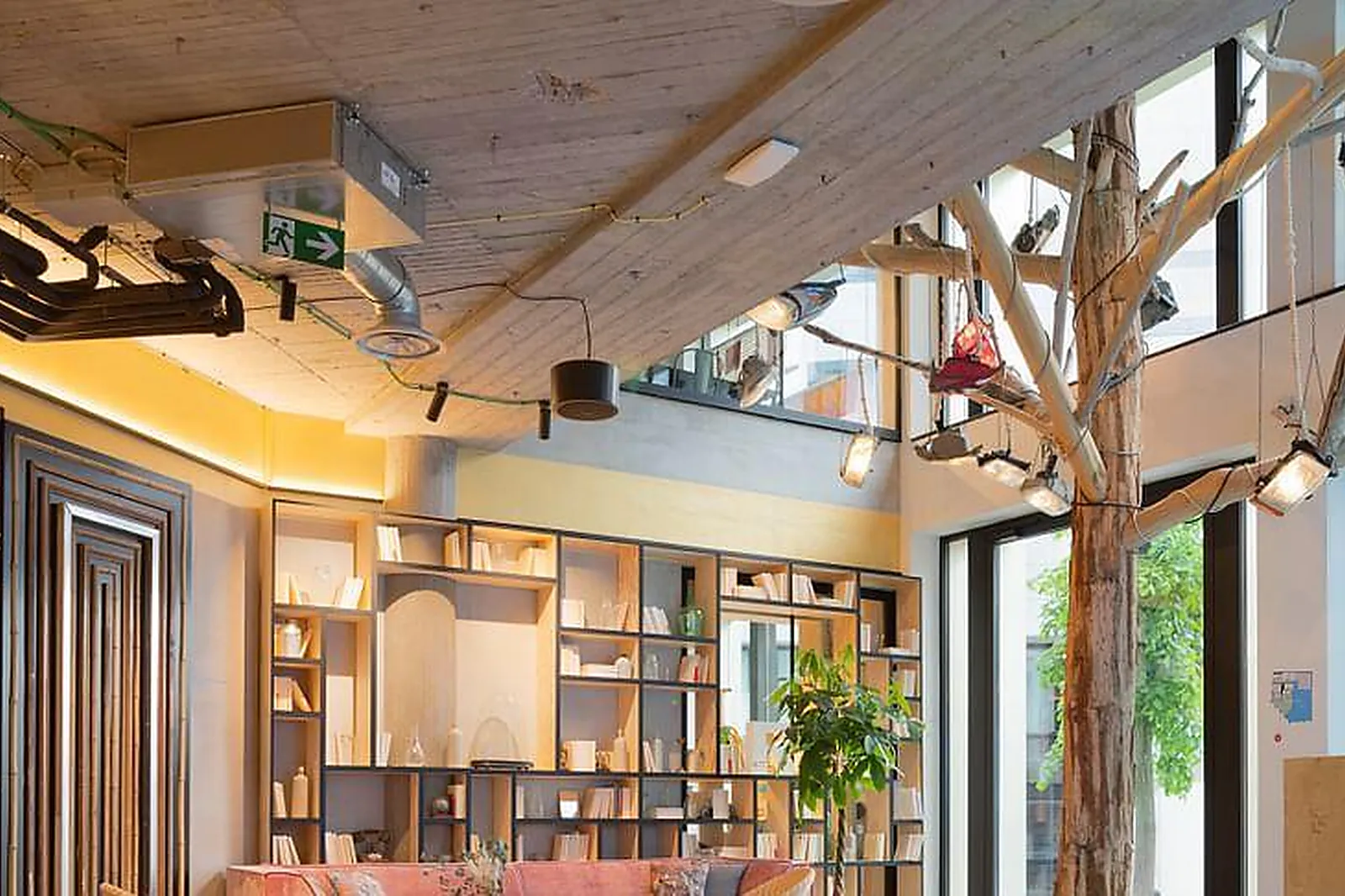 Lieux événementiels, COMET LOUISE