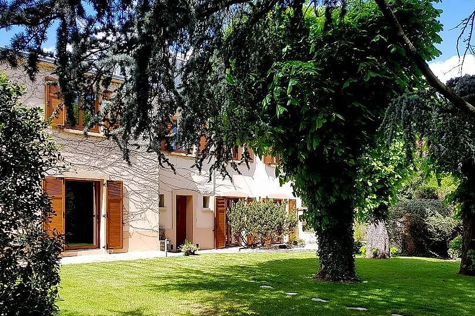 Lieux événementiels, COMME À LA MAISON