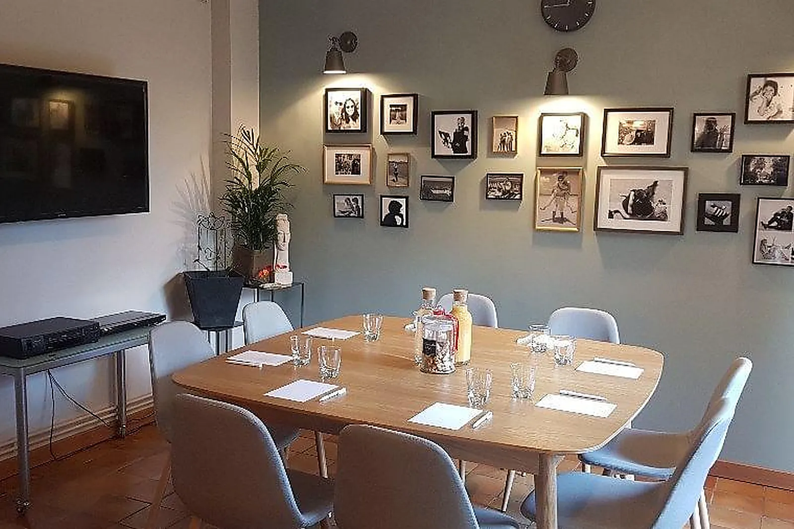 Lieux événementiels, COMME À LA MAISON