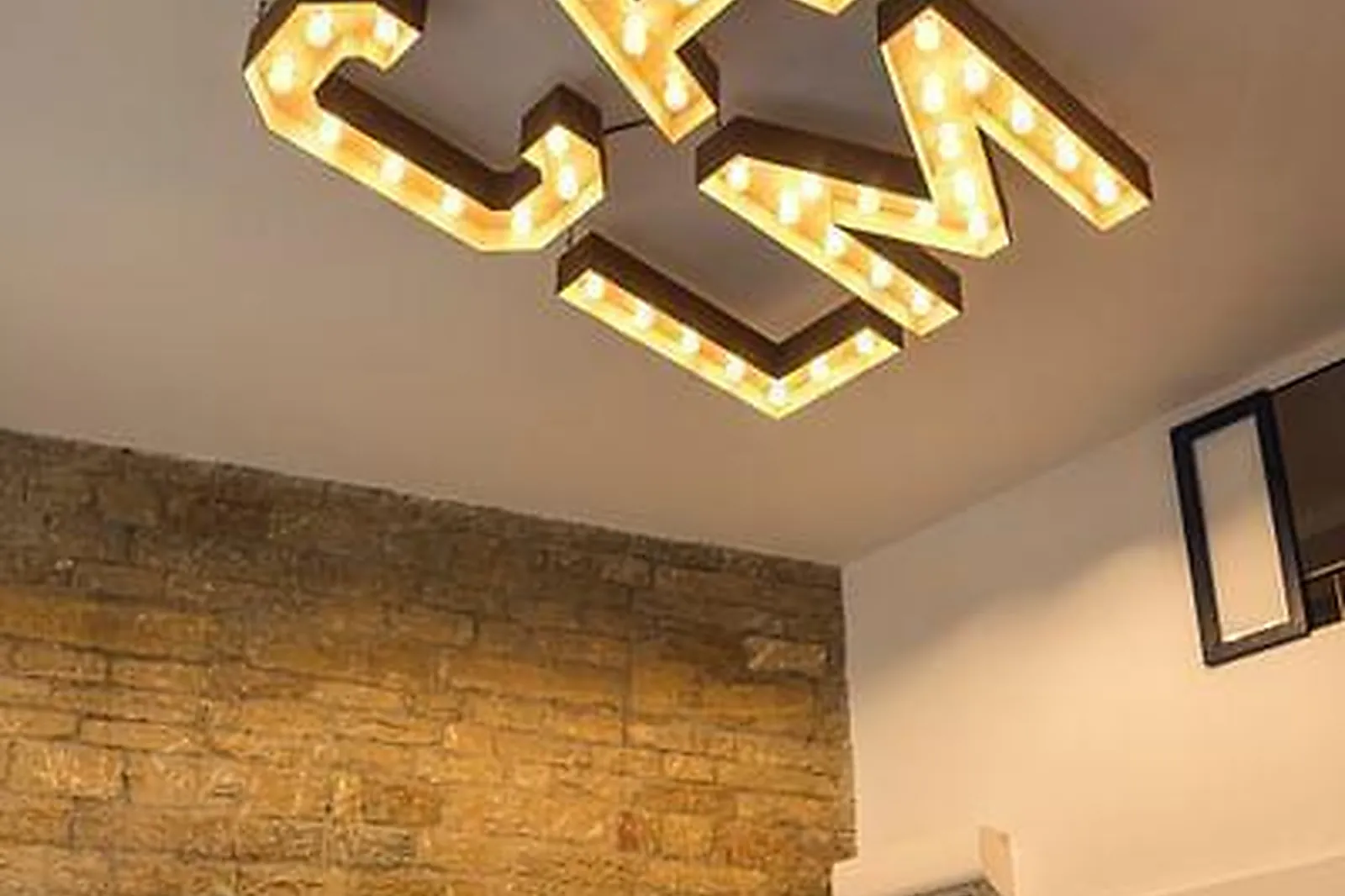 Lieux événementiels, COMME À LA MAISON - LYON