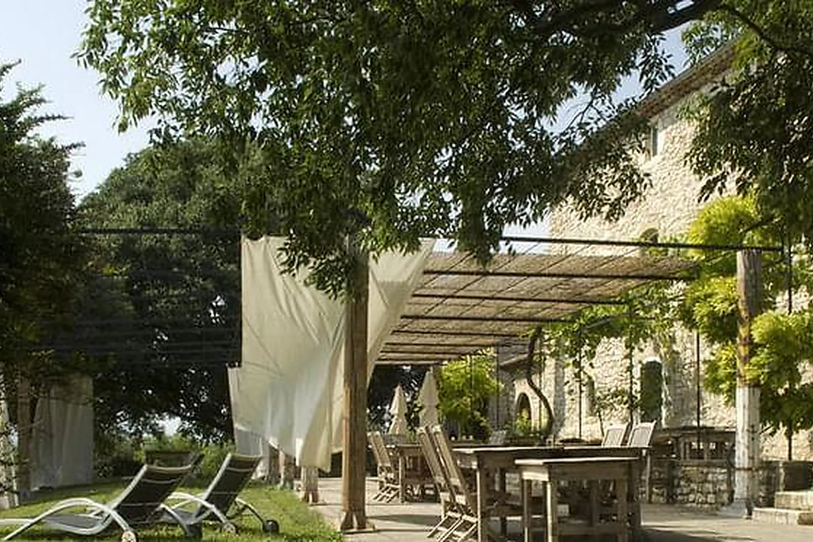 Lieux événementiels, GÎTE LA CHARRETTE FLEURIE