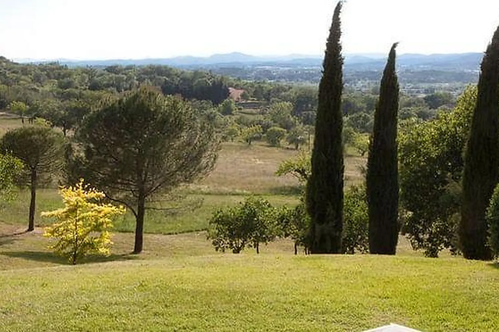 Lieux événementiels, GÎTE LA CHARRETTE FLEURIE