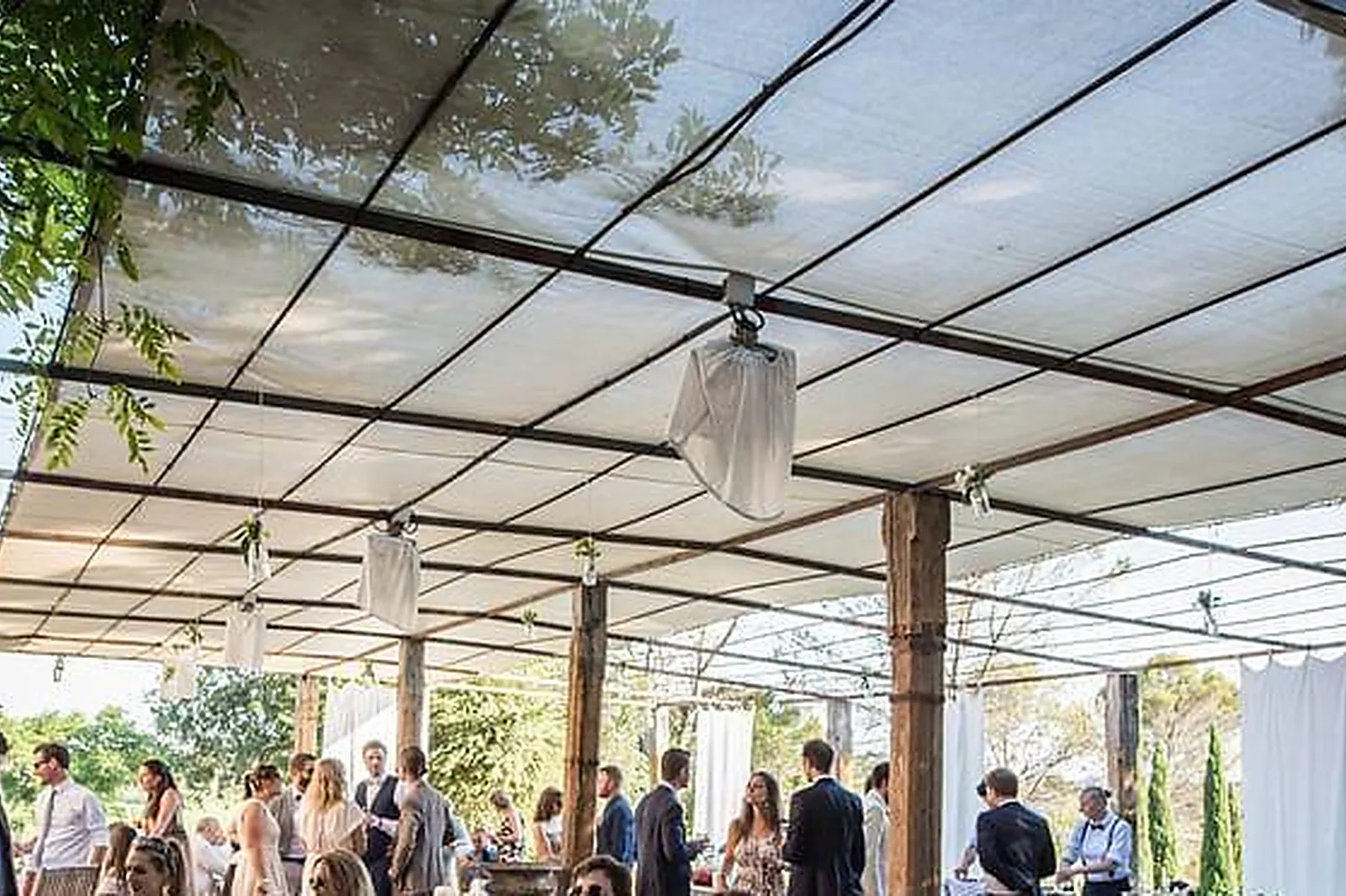 Lieux événementiels, GÎTE LA CHARRETTE FLEURIE