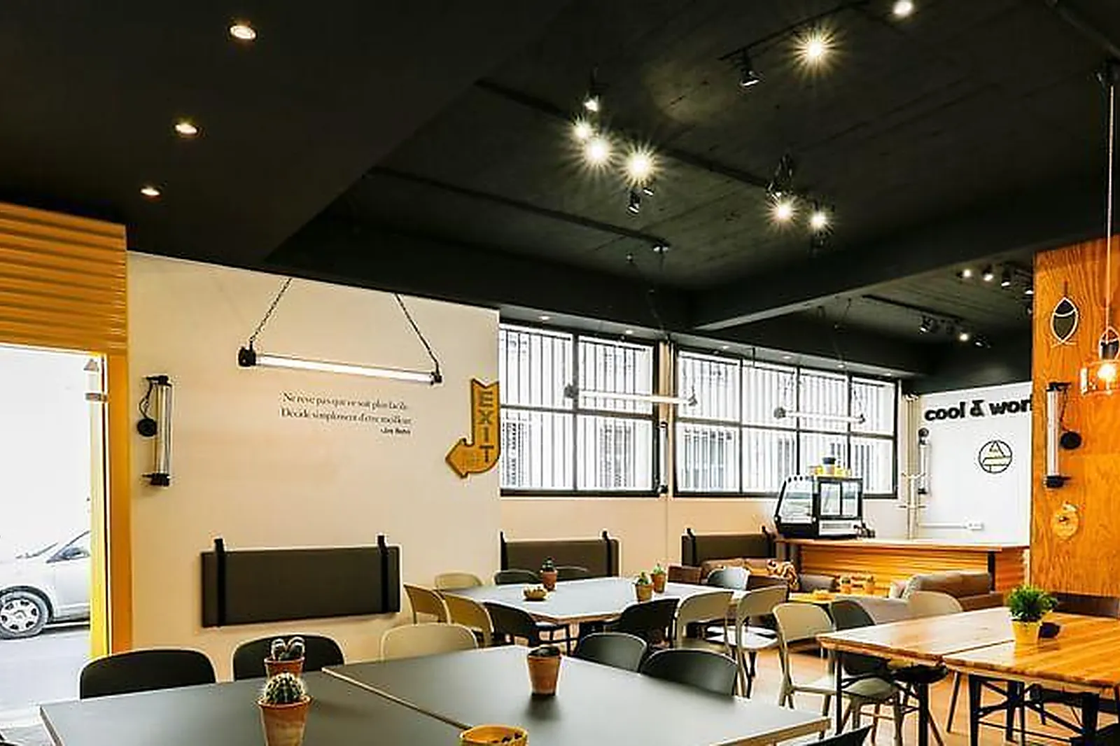 Lieux événementiels, COOL AND WORKERS DAHOMEY