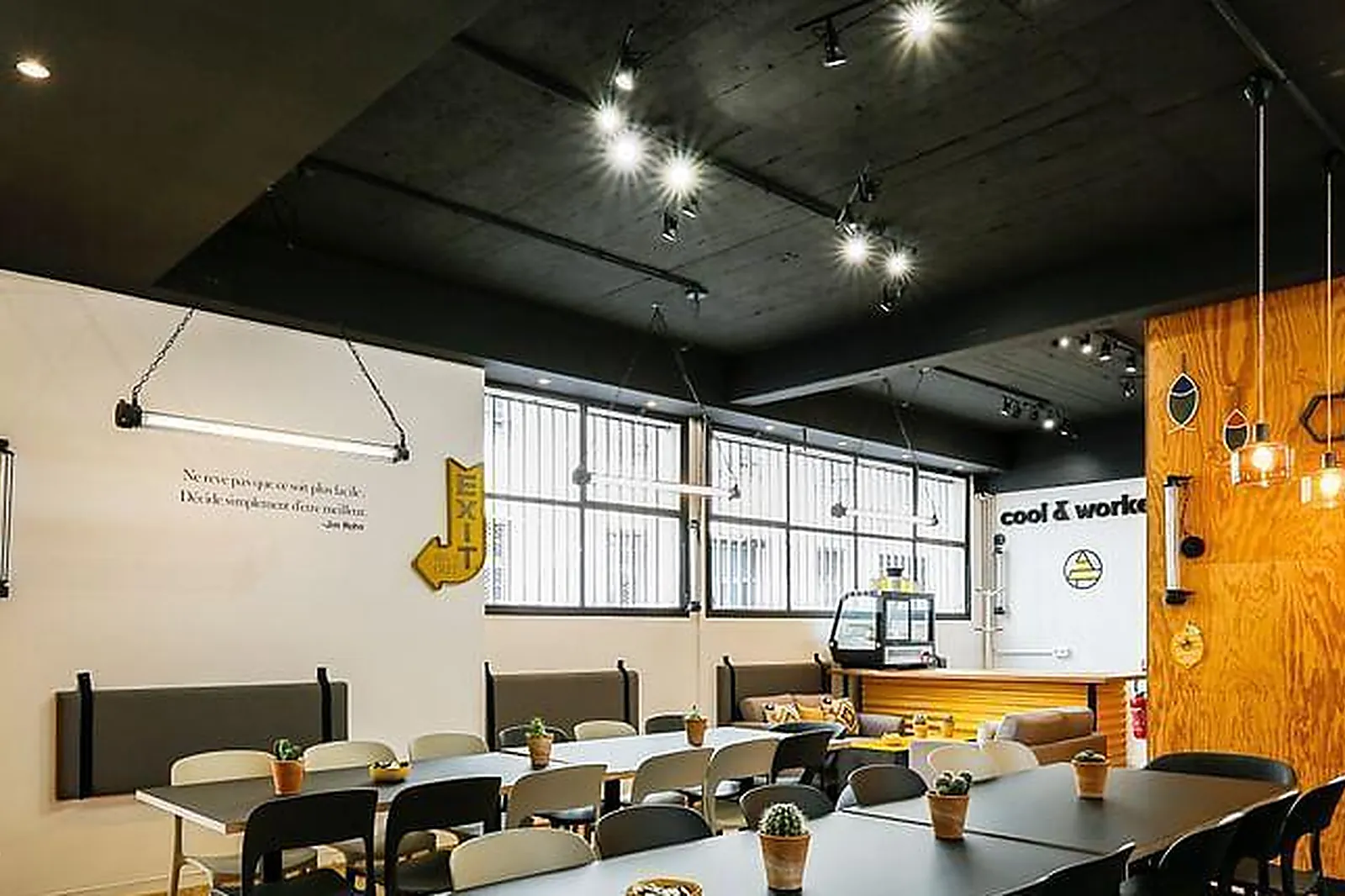 Lieux événementiels, COOL AND WORKERS DAHOMEY