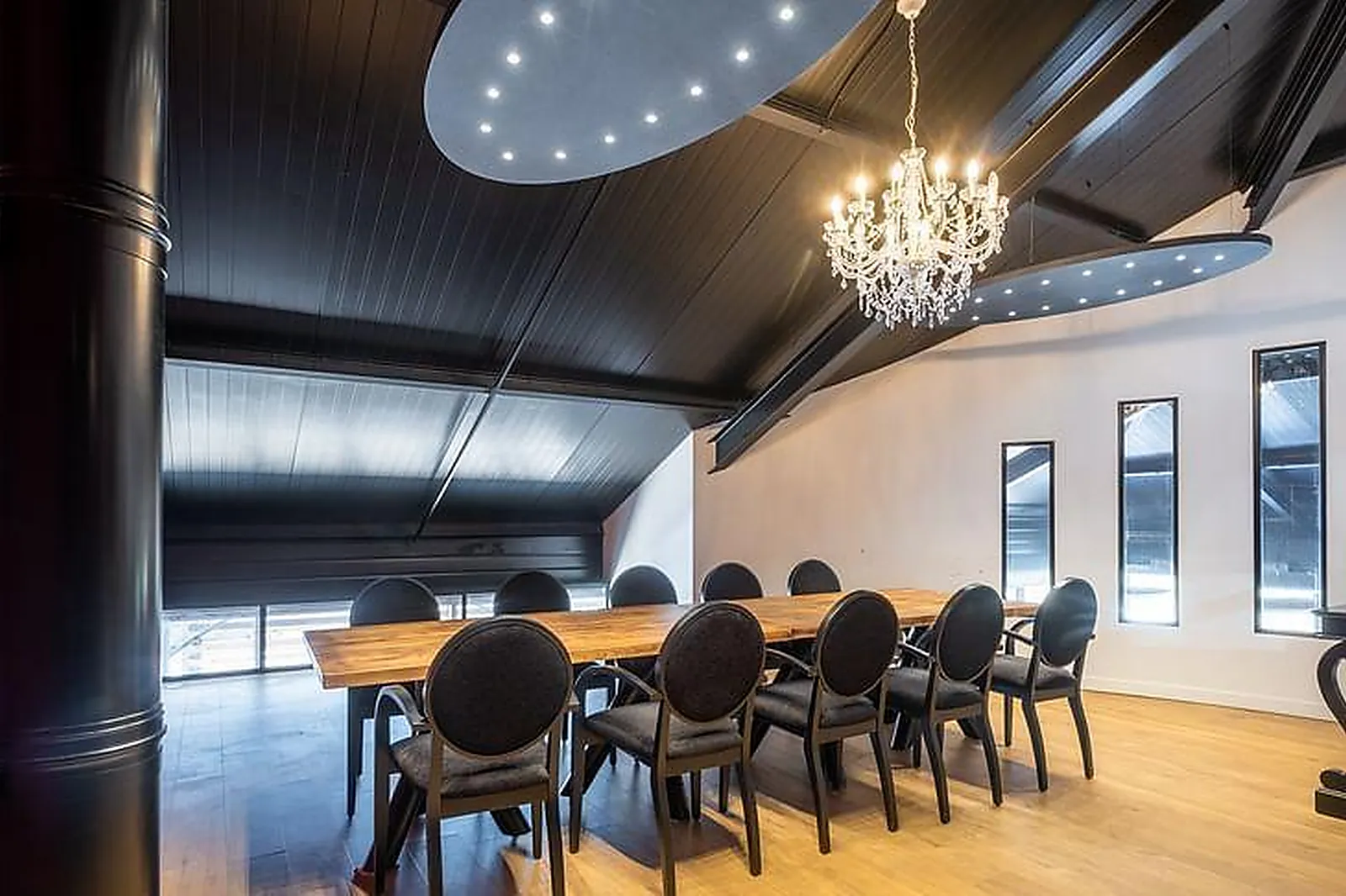 Lieux événementiels, CORLEONE PIZANÇON