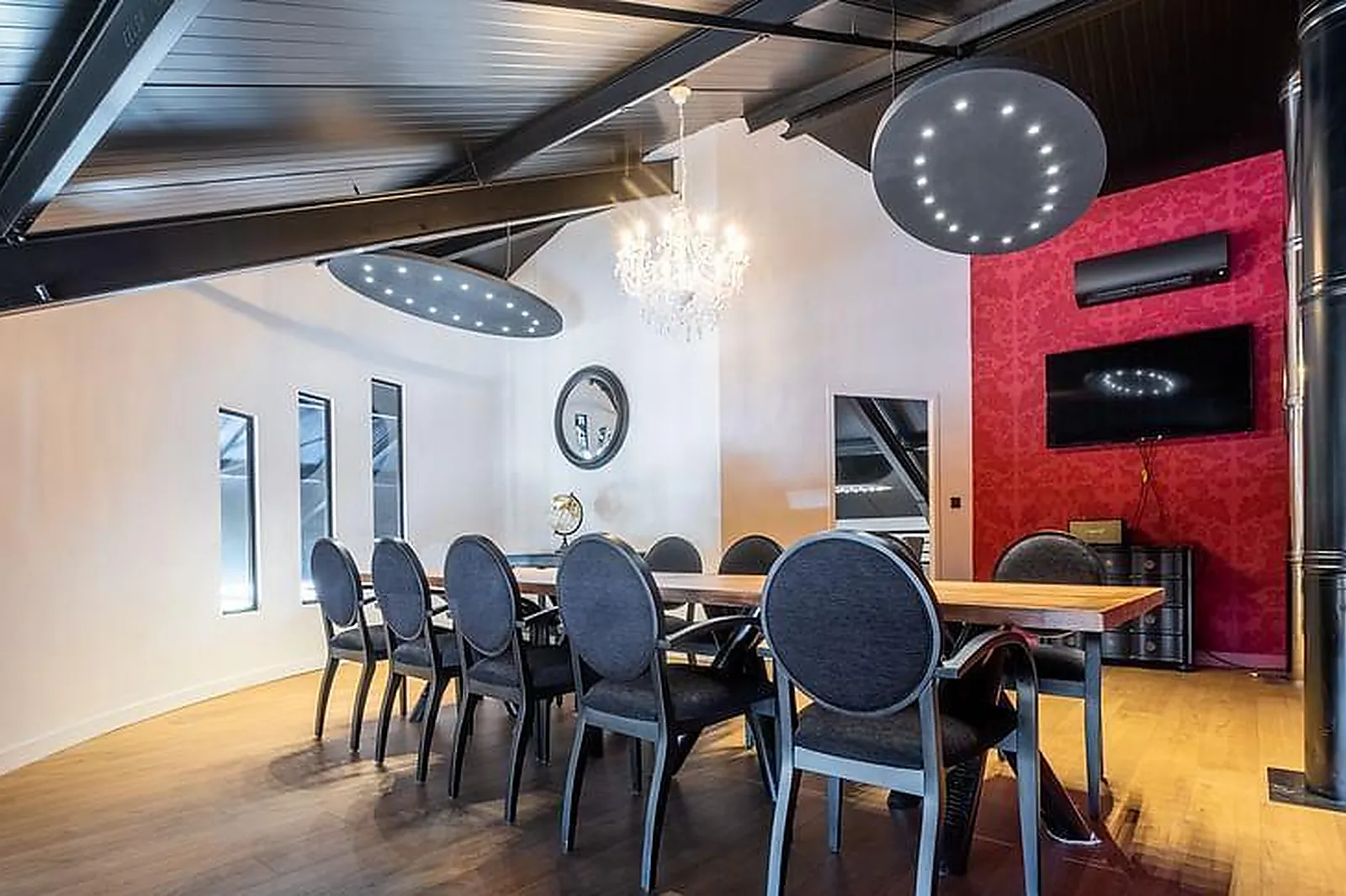 Lieux événementiels, CORLEONE PIZANÇON