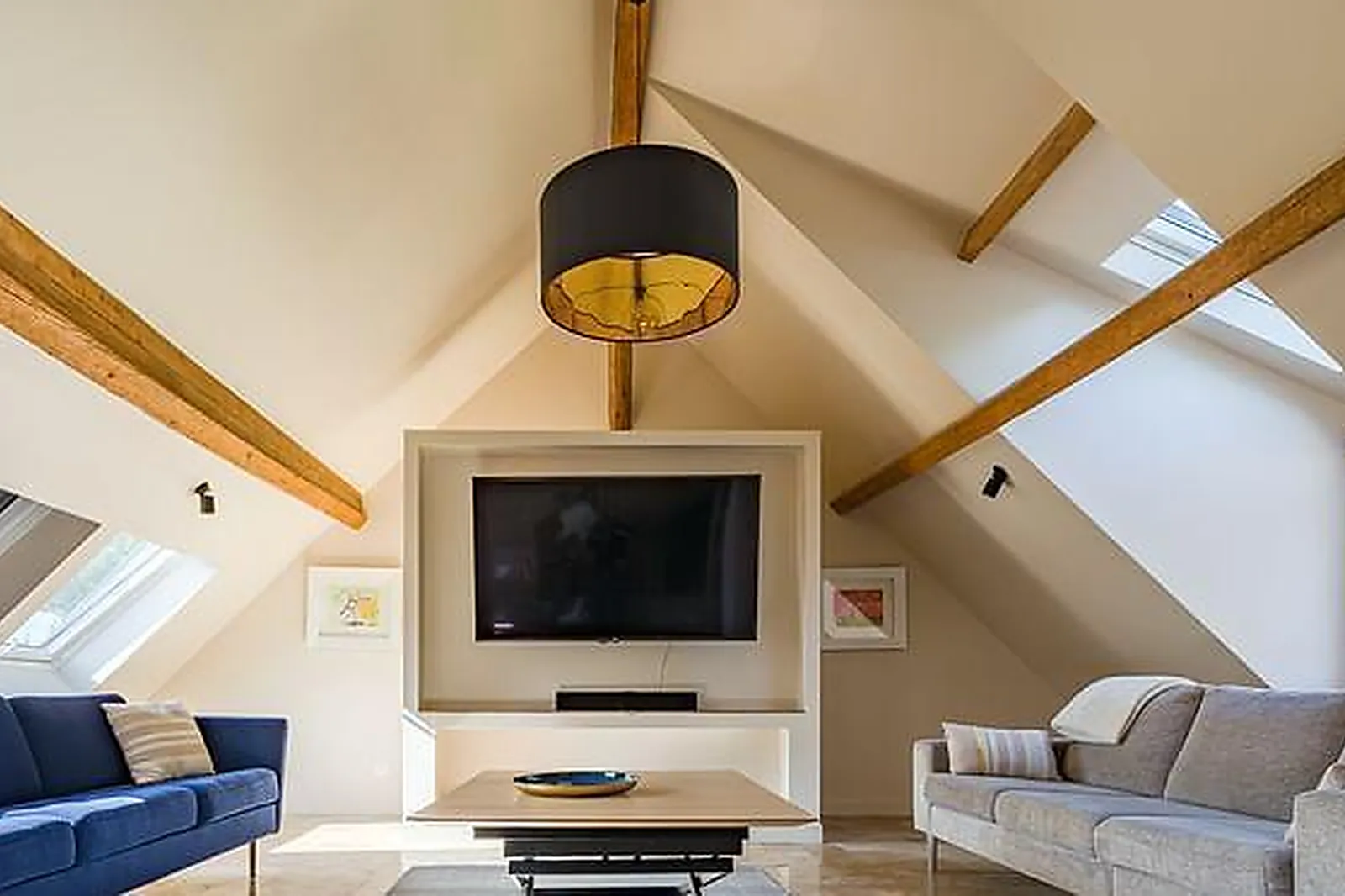 Lieux événementiels, CORSICA