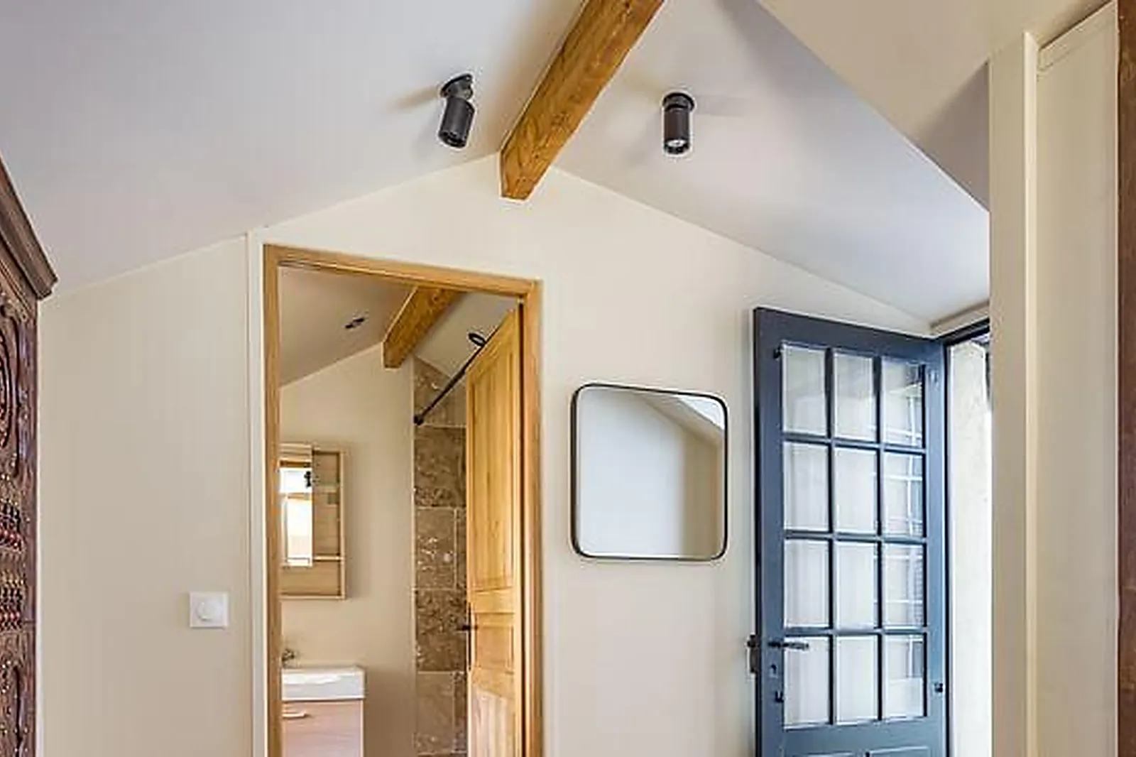 Lieux événementiels, CORSICA