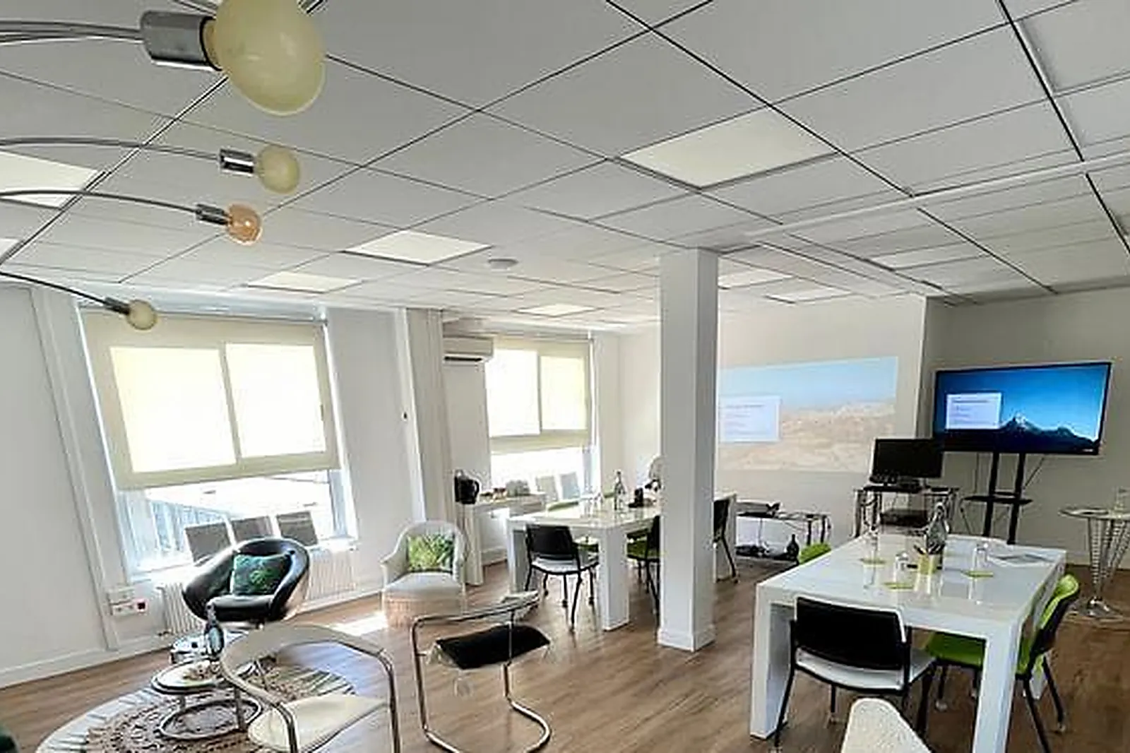 Lieux événementiels, COSY MEETING CENTER