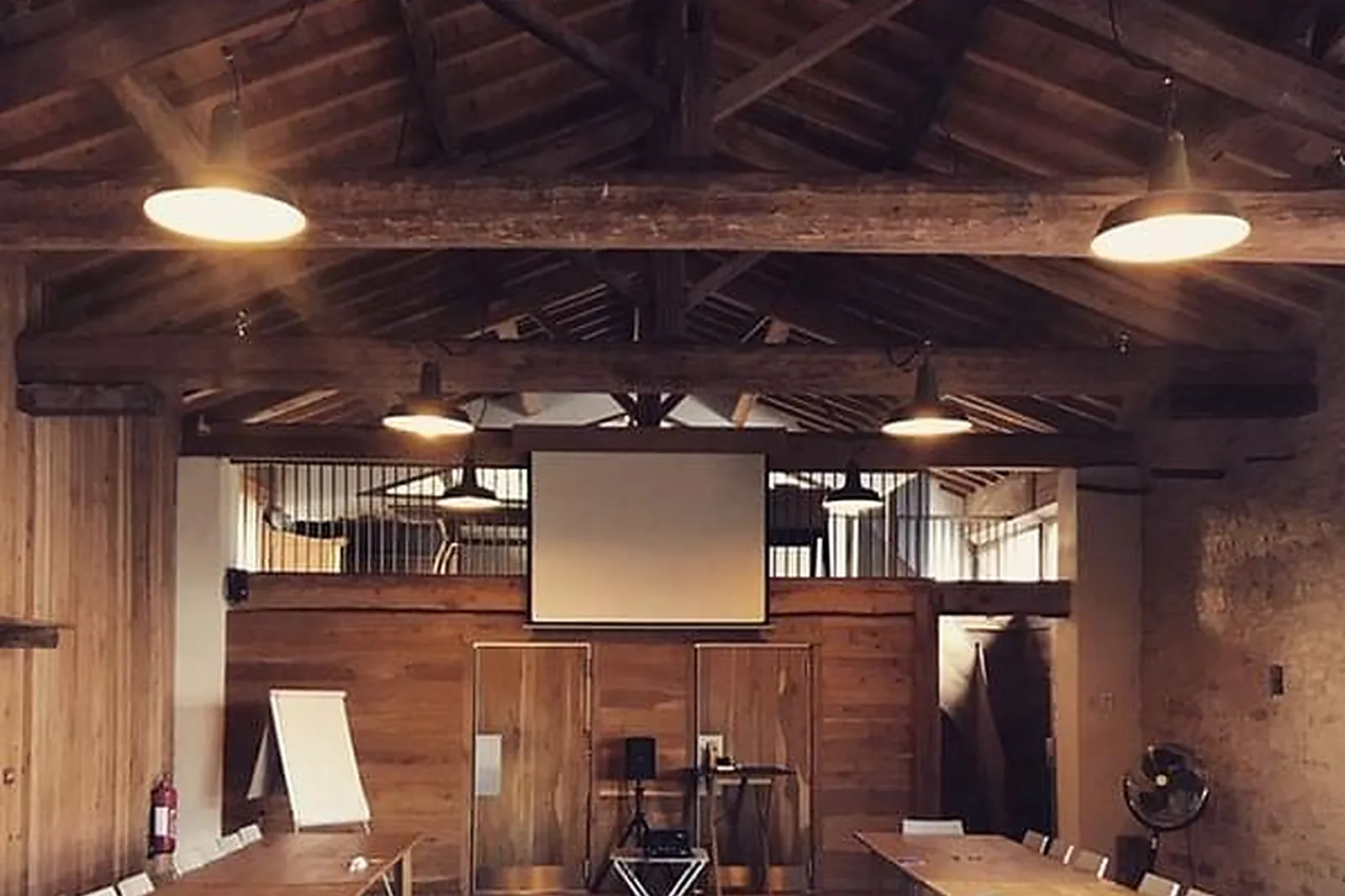 Lieux événementiels, COUR DORÉE