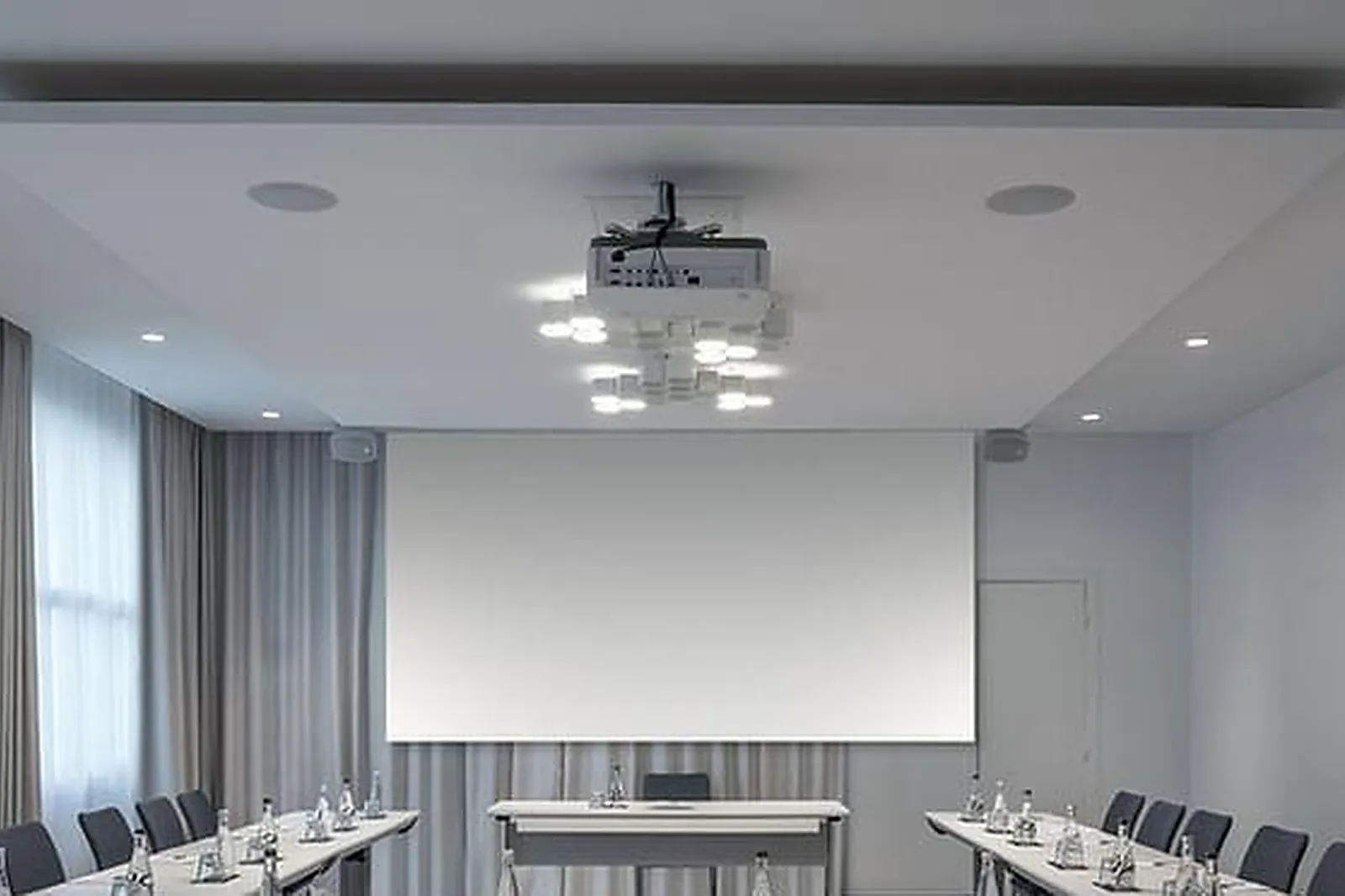 Lieux événementiels, COURTYARD BY MARRIOTT PARIS CHARLES DE GAULLE AIRPORT