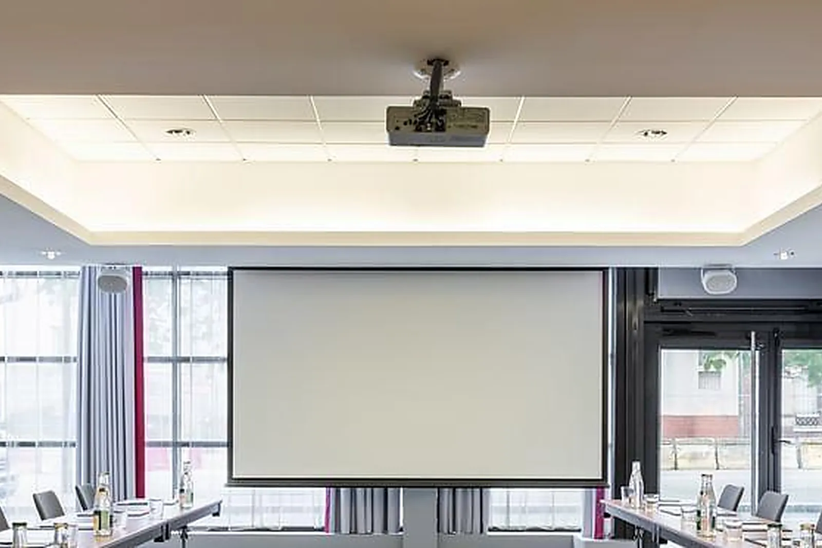 Lieux événementiels, COURTYARD BY MARRIOTT PARIS SAINT DENIS ****