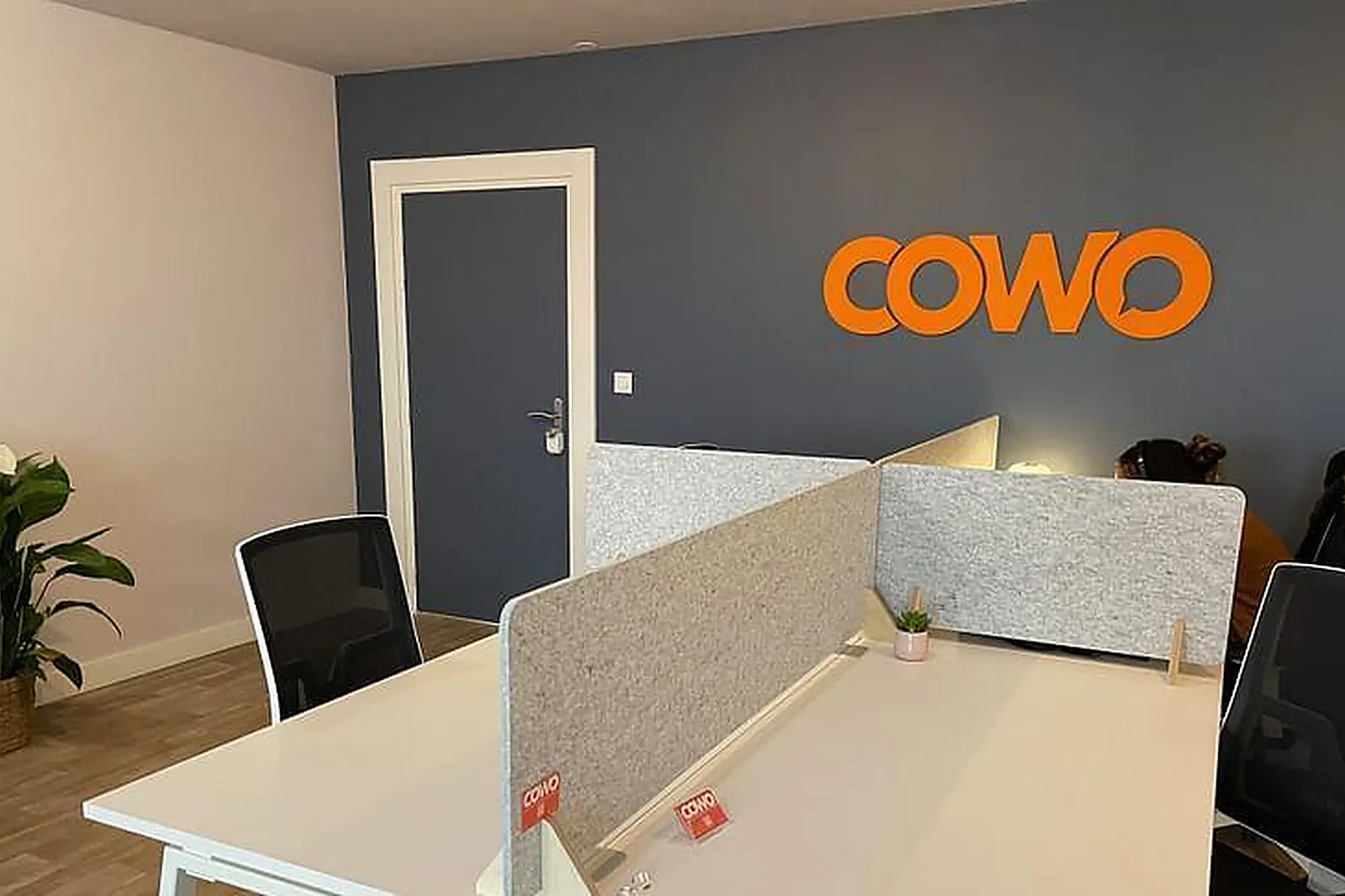 Lieux événementiels, COWO LE COWORKING DES HALLES 610 JACOU