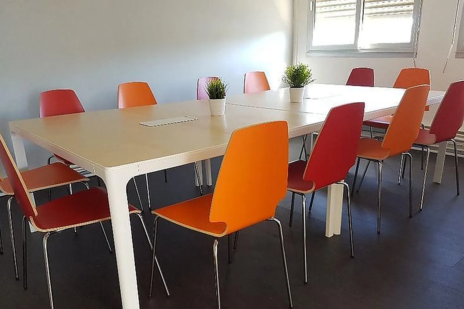 Lieux événementiels, COWORK IN AIX