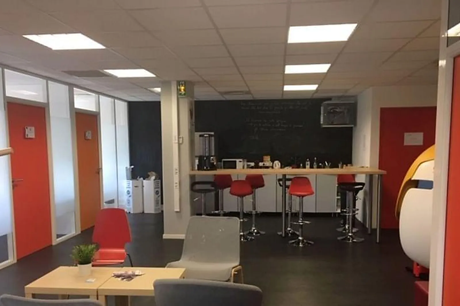 Lieux événementiels, COWORK IN AIX