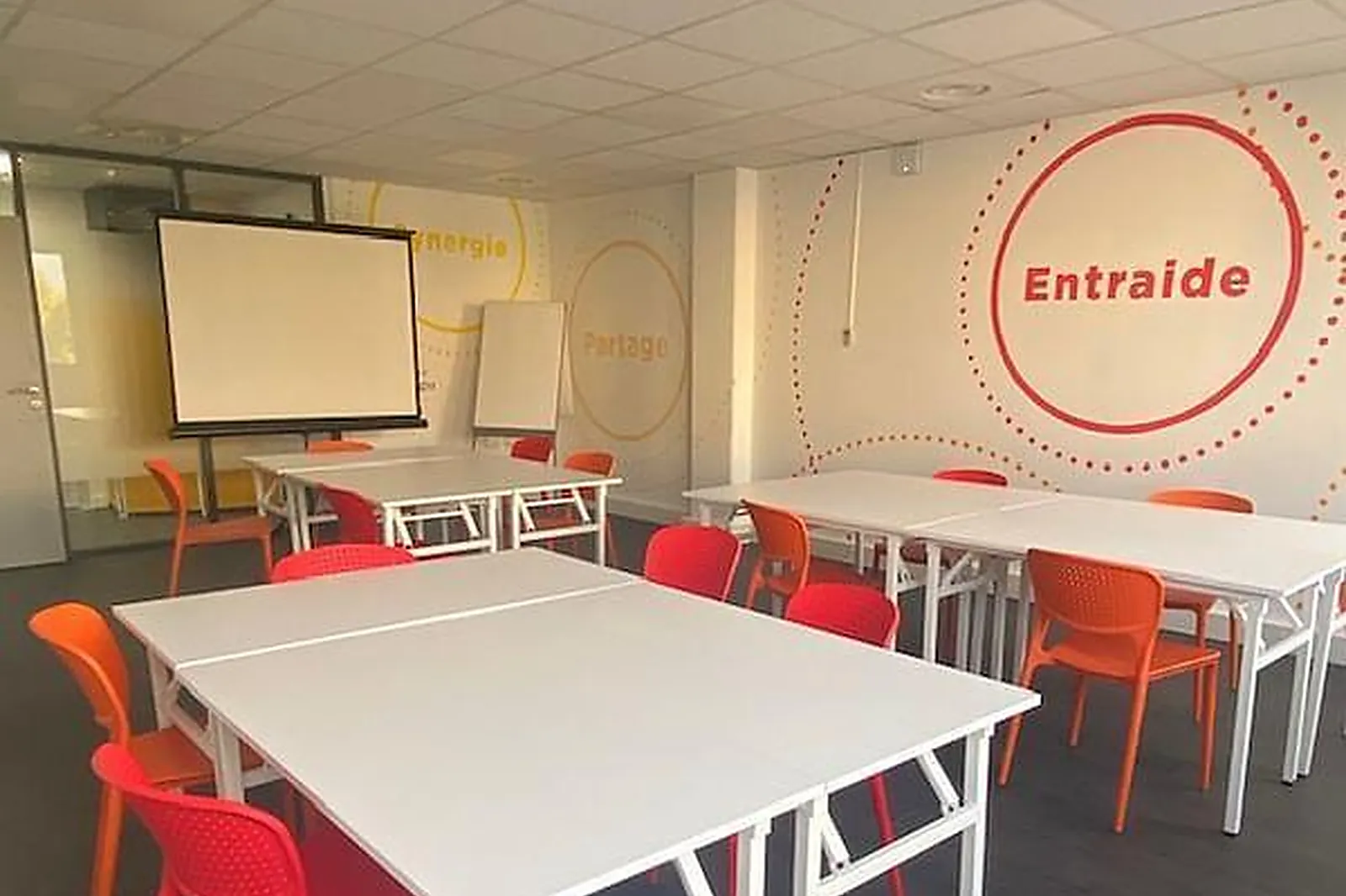 Lieux événementiels, COWORK IN AIX