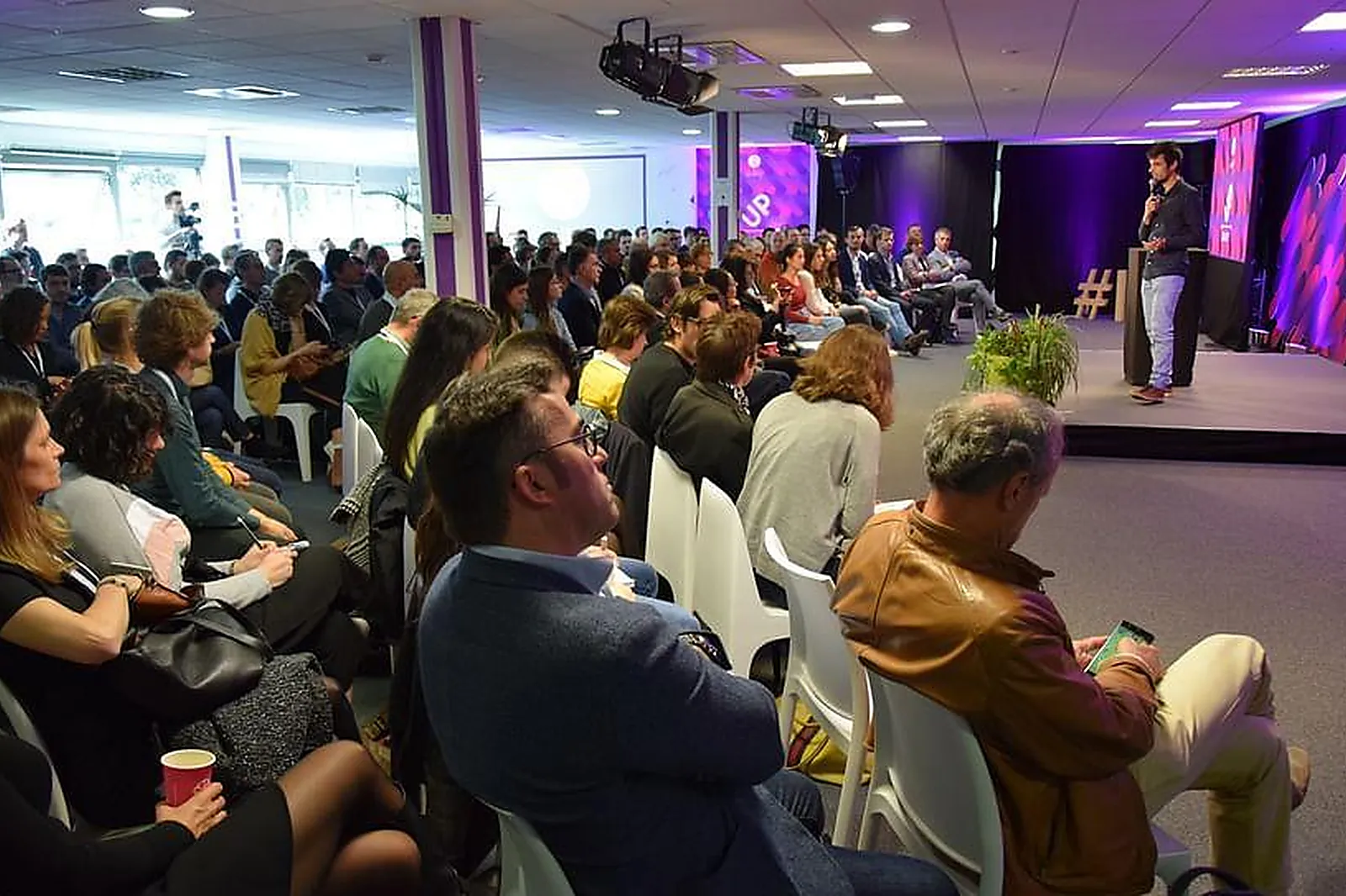 Lieux événementiels, COWORKING IOT VALLEY