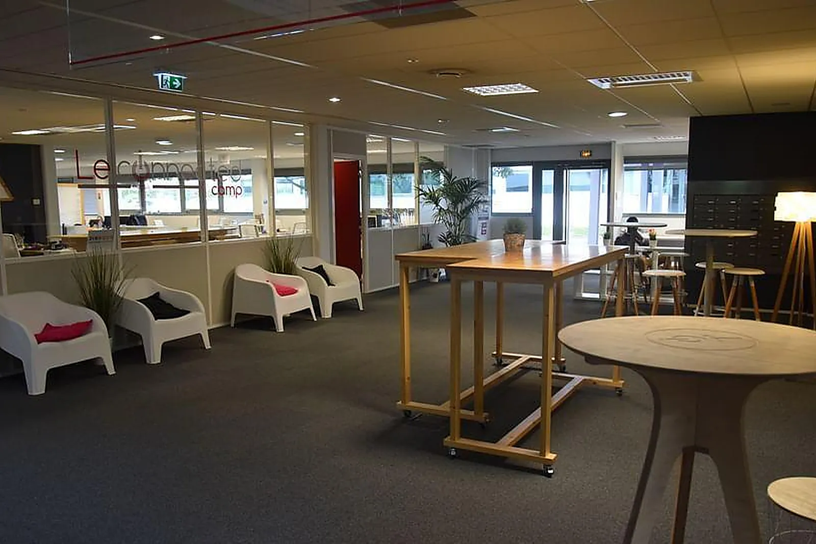 Lieux événementiels, COWORKING IOT VALLEY