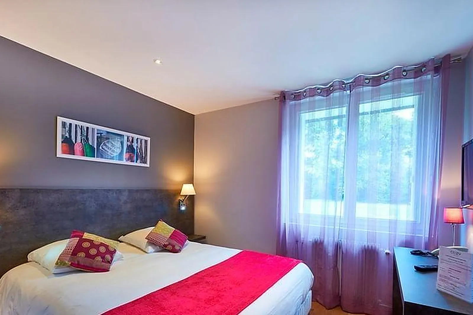 Lieux événementiels, COZY HOTEL***