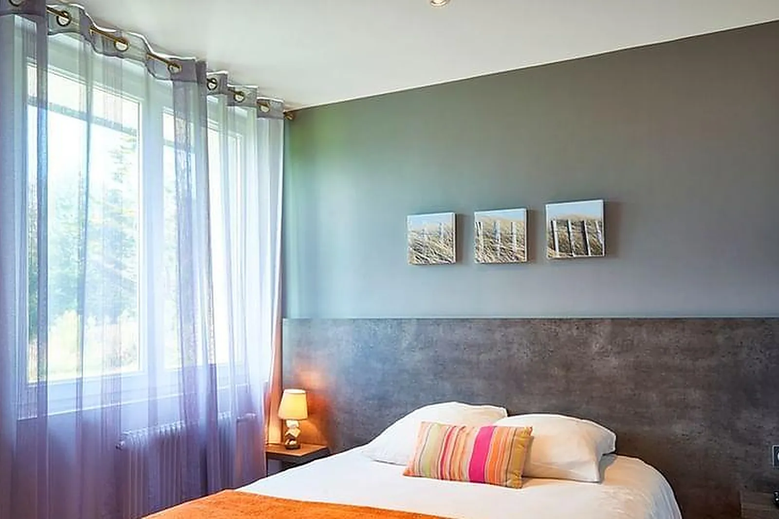 Lieux événementiels, COZY HOTEL***