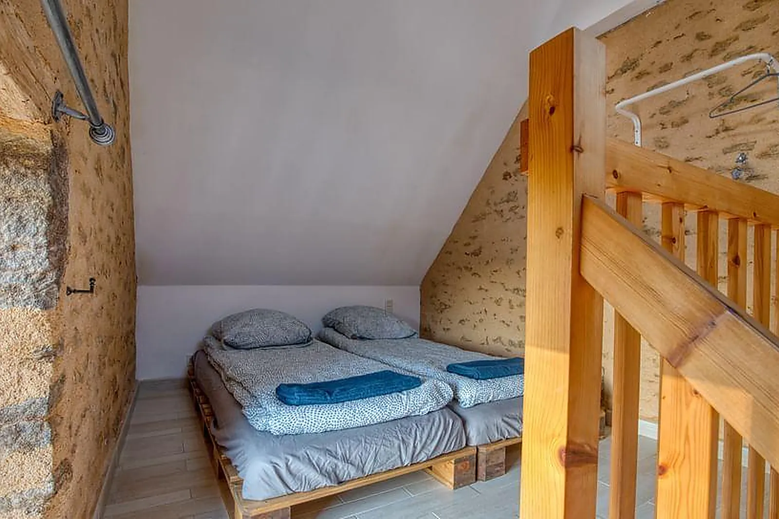 Lieux événementiels, CRAZY-VILLAS / CHATEAUBERT