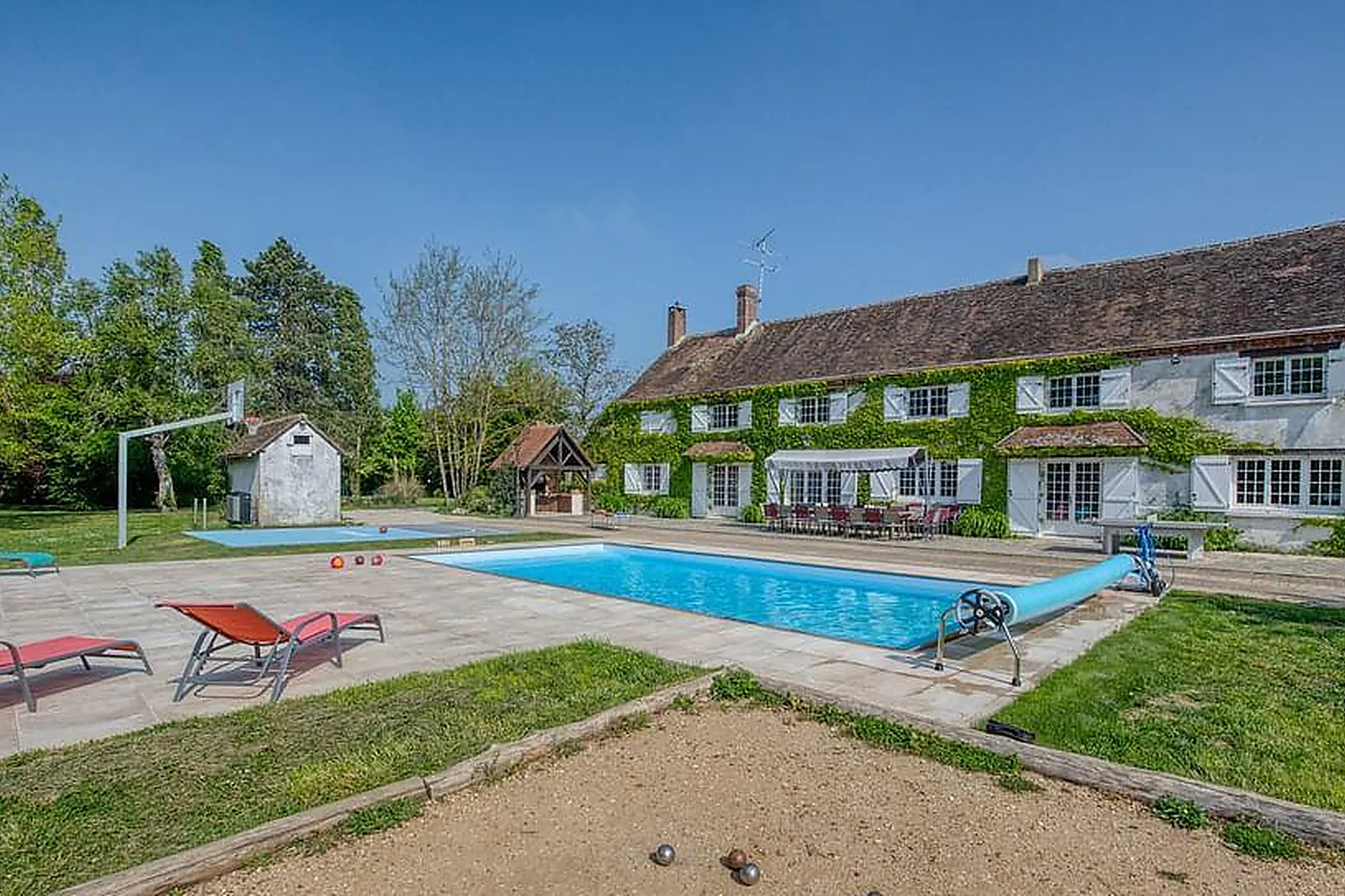 Lieux événementiels, CRAZY-VILLAS / LES ÉTISSEAUX