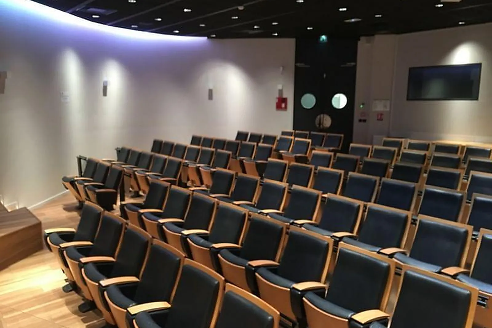 Lieux événementiels, CROWE FIDELIO