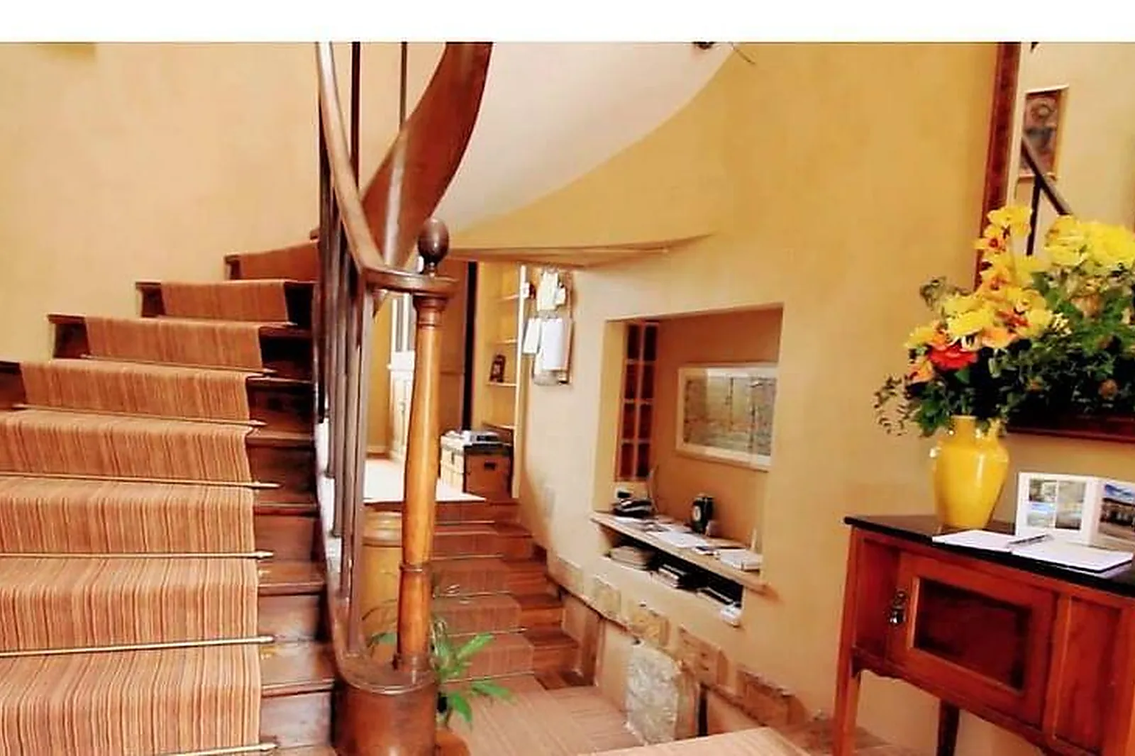 Lieux événementiels, CUQ EN TERRASSES