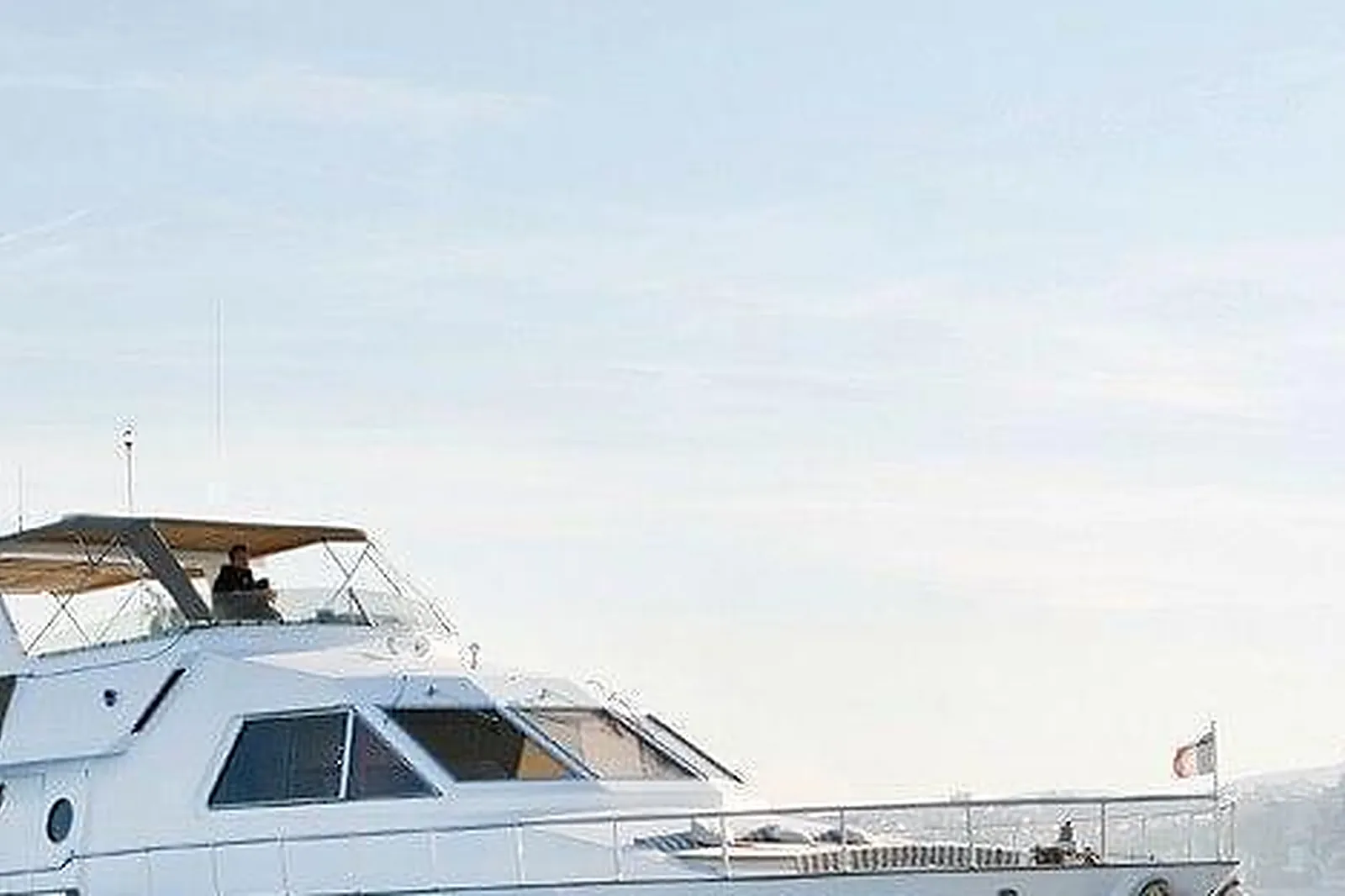 Lieux événementiels, CYOS YACHT