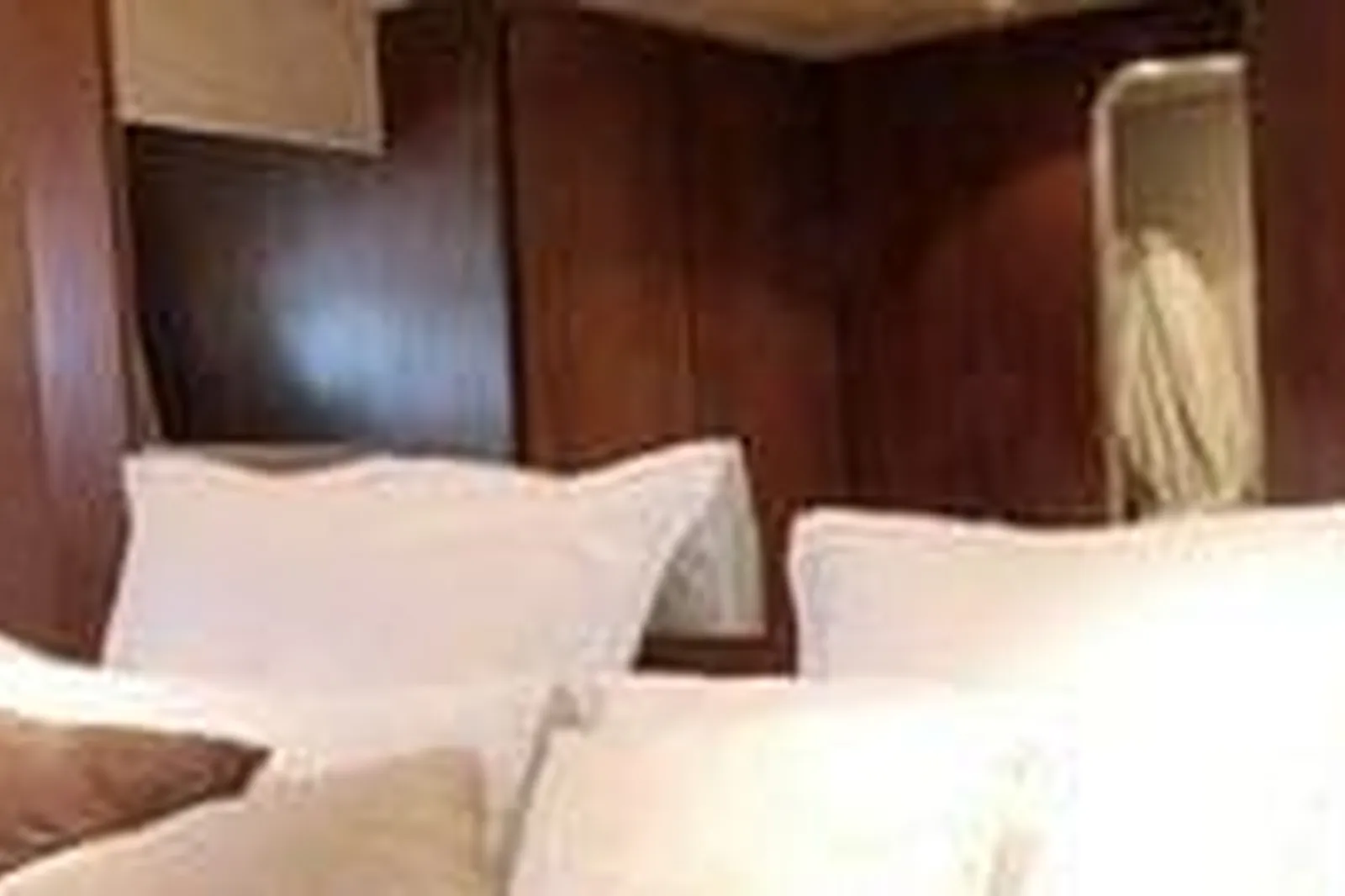 Lieux événementiels, CYOS YACHT