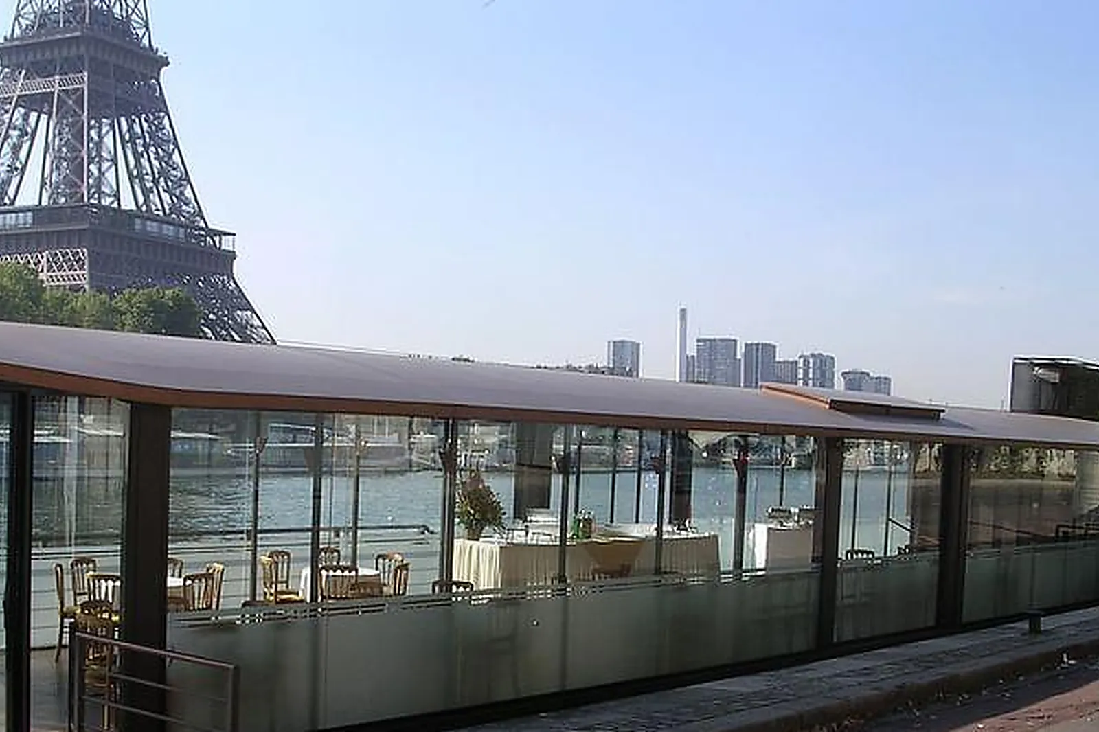 Lieux événementiels, DAUPHIN