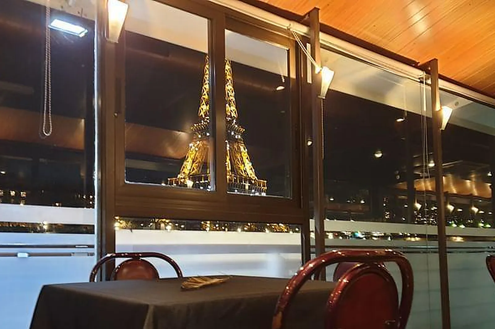 Lieux événementiels, DAUPHIN