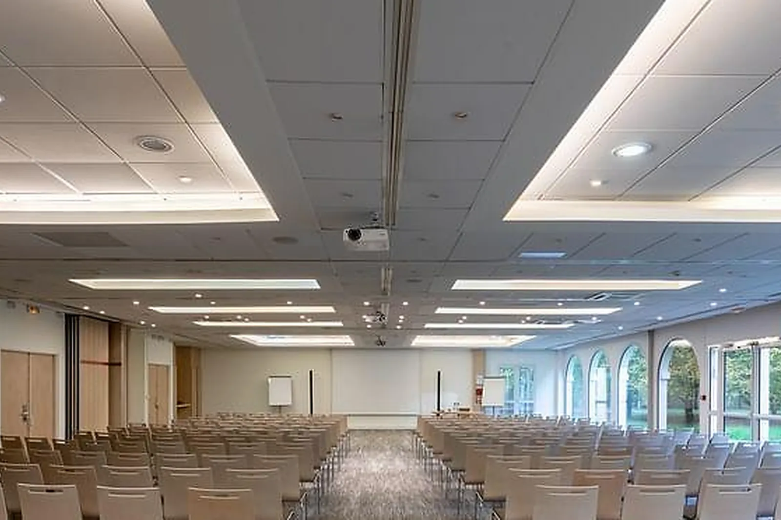 Lieux événementiels, DEMEURES DE CAMPAGNE PARC DU COUDRAY - MERCURE ****