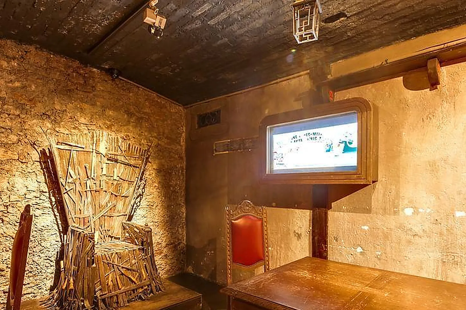 Lieux événementiels, DERNIER BAR AVANT LA FIN DU MONDE