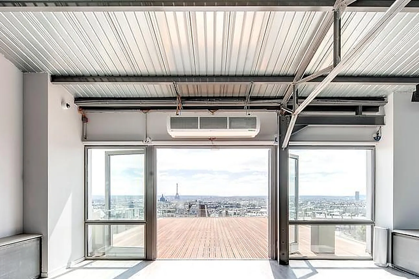 Lieux événementiels, DERNIER ETAGE