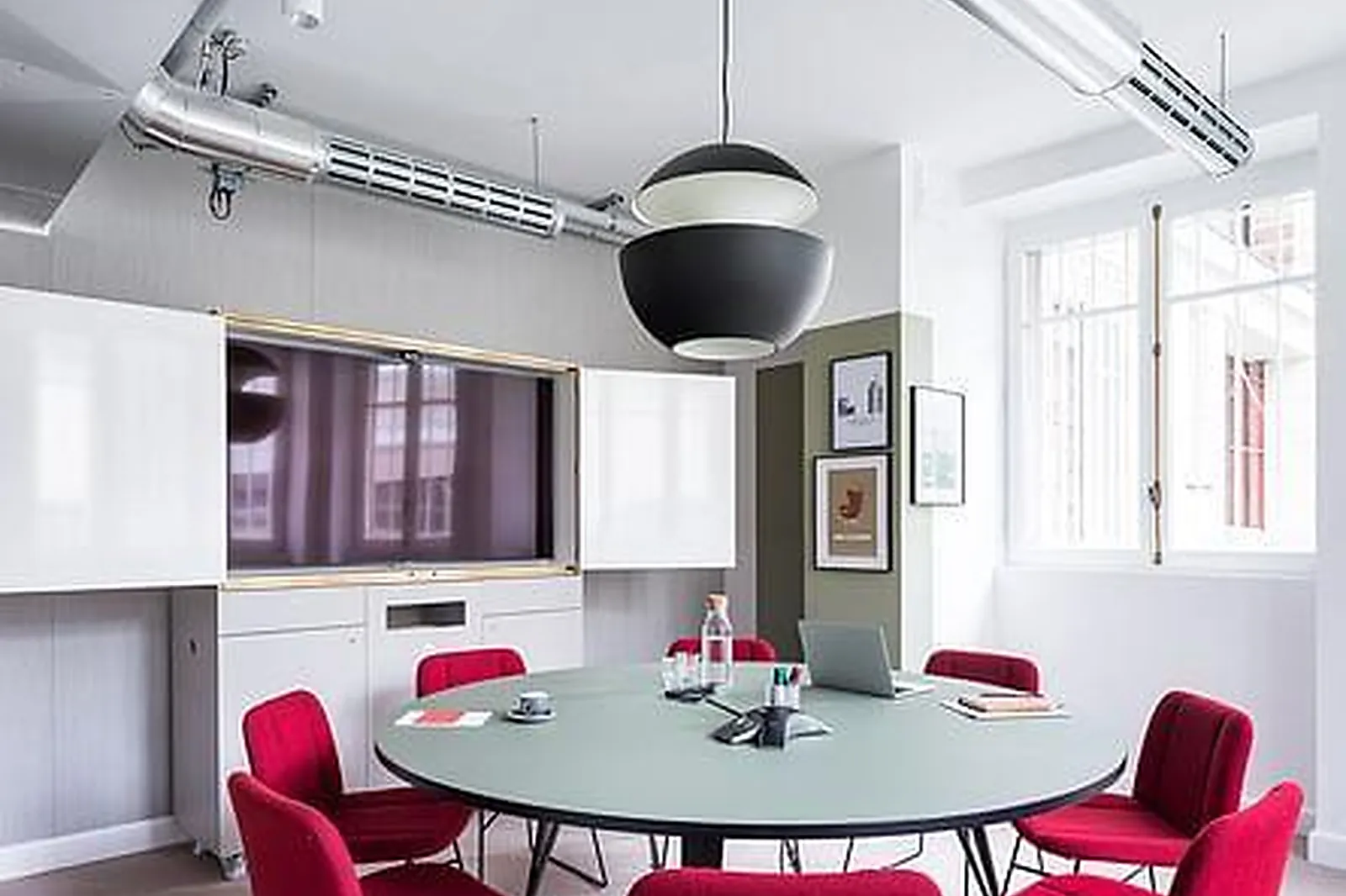 Lieux événementiels, DESKOPOLITAN VOLTAIRE