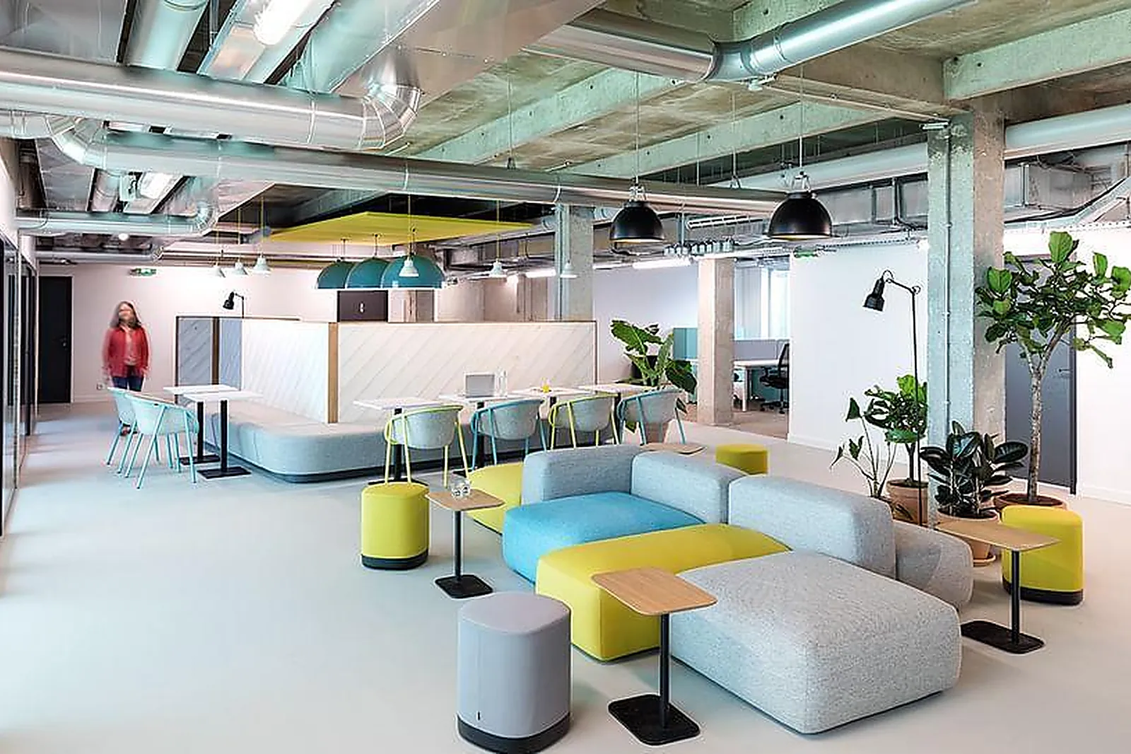 Lieux événementiels, DESKOPOLITAN VOLTAIRE