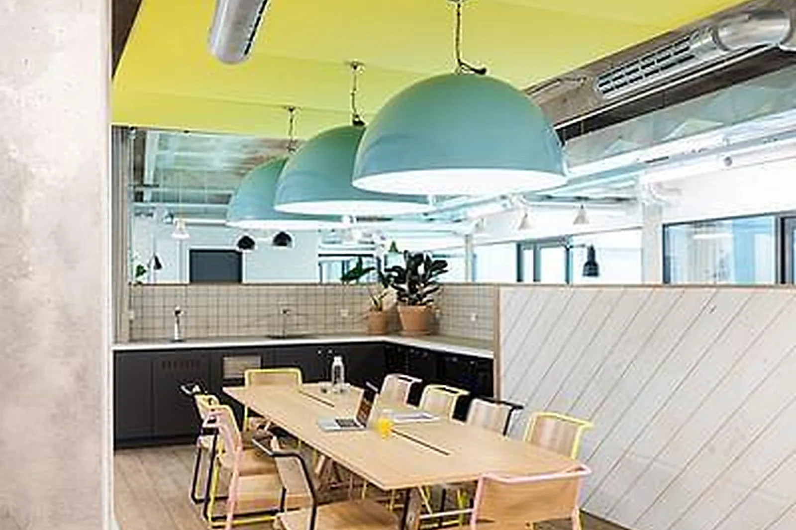 Lieux événementiels, DESKOPOLITAN VOLTAIRE