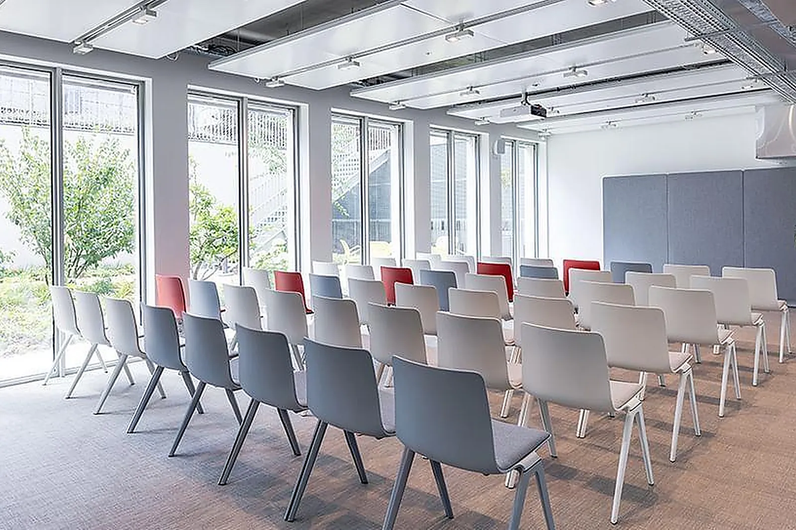 Lieux événementiels, DESKOPOLITAN VOLTAIRE