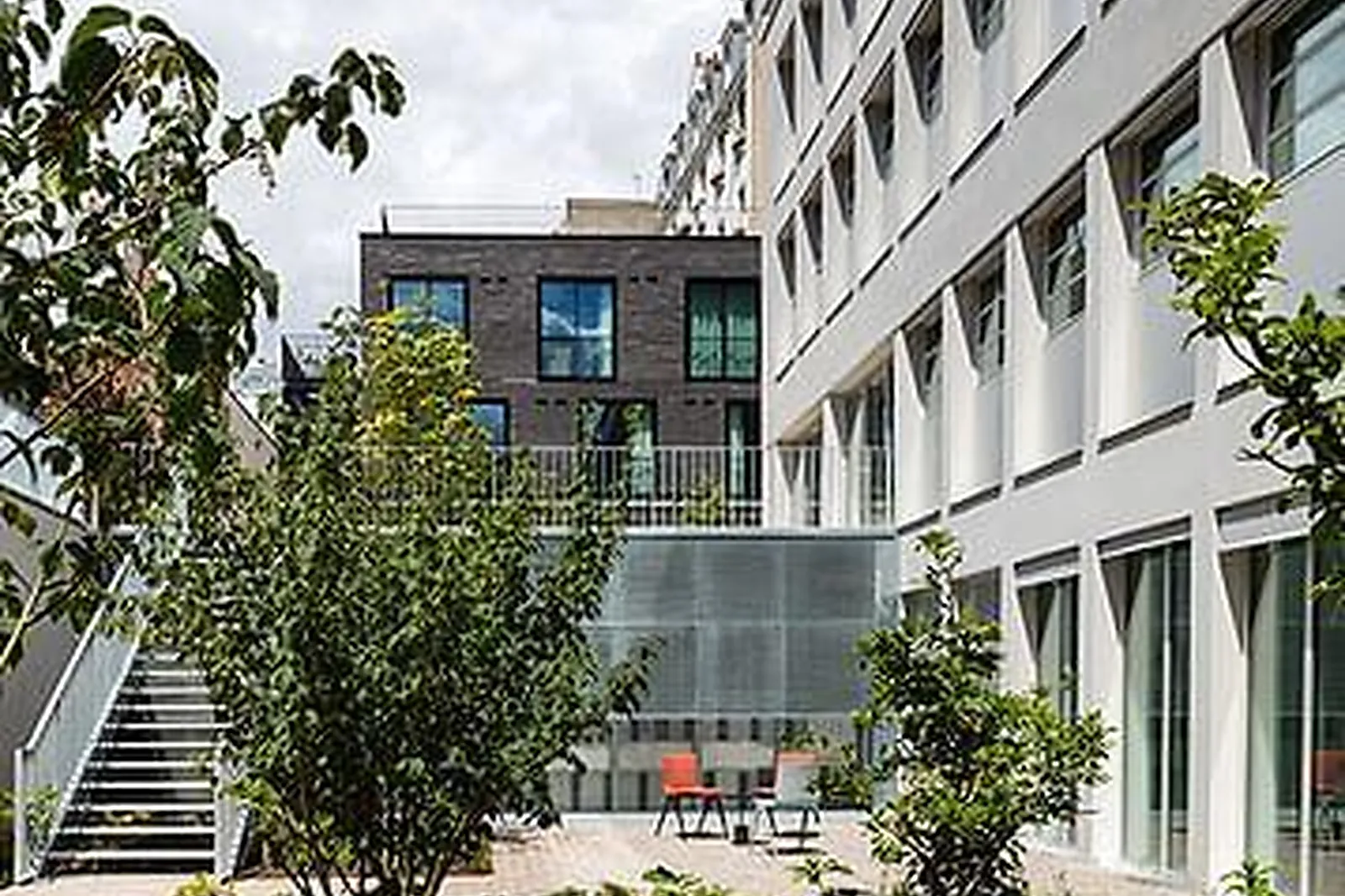 Lieux événementiels, DESKOPOLITAN VOLTAIRE