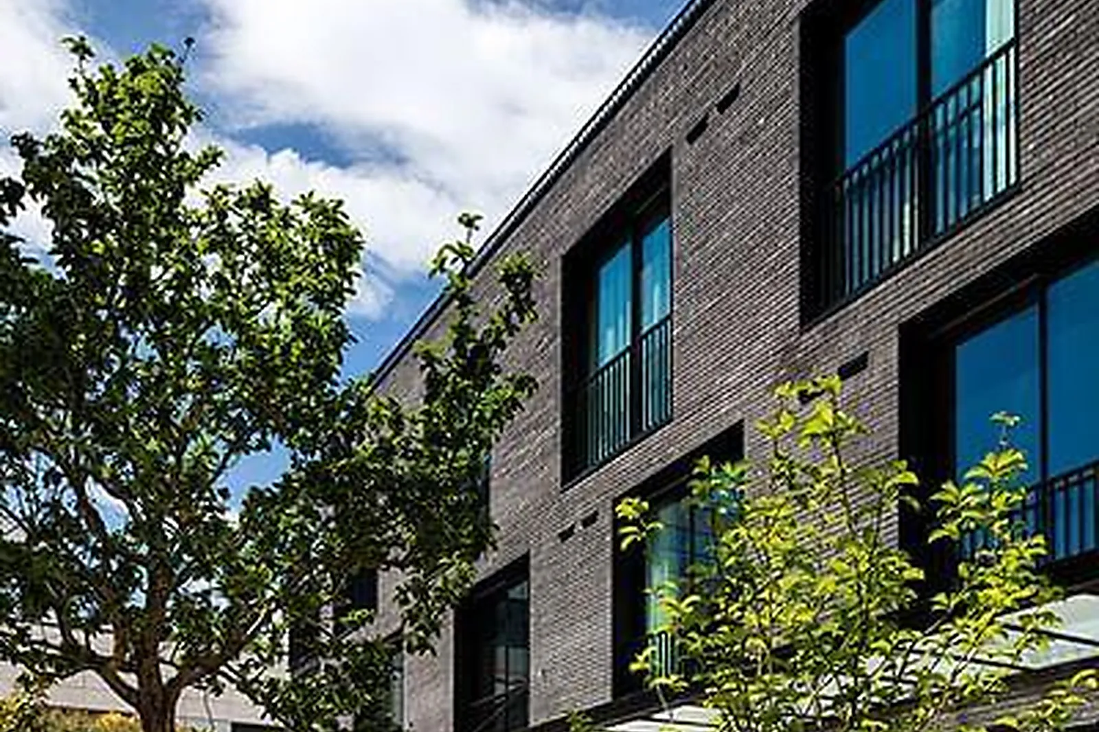 Lieux événementiels, DESKOPOLITAN VOLTAIRE