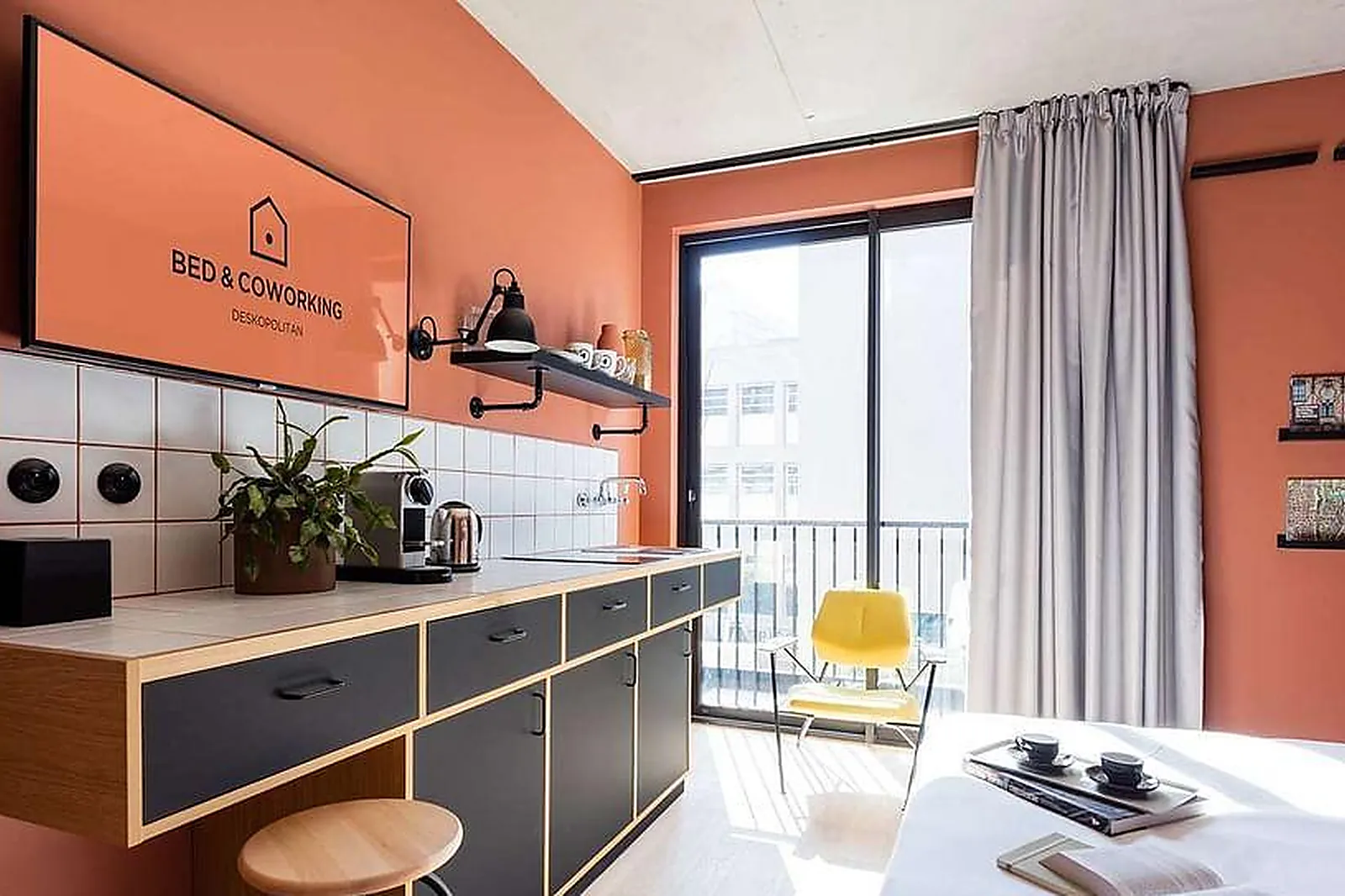 Lieux événementiels, DESKOPOLITAN VOLTAIRE