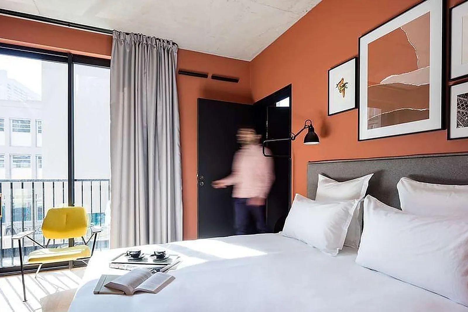 Lieux événementiels, DESKOPOLITAN VOLTAIRE