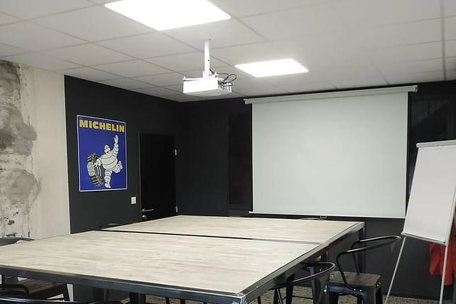 Lieux événementiels, LE BUREAU DES LÉGENDES