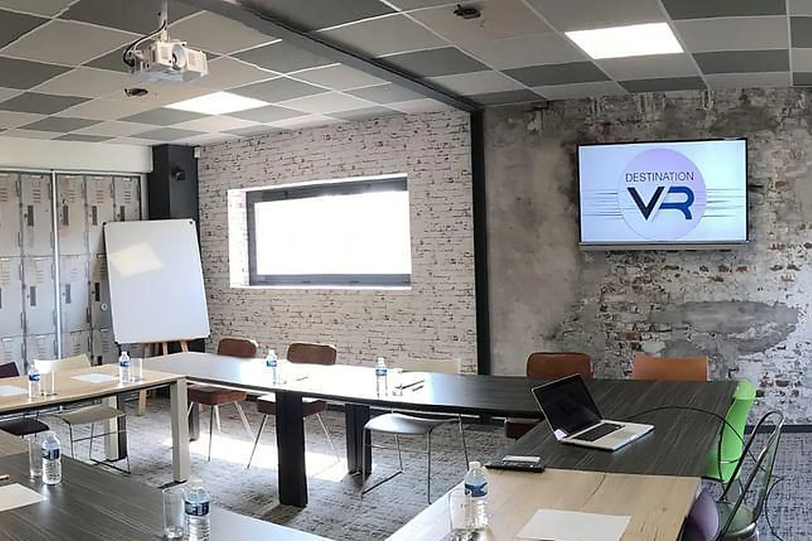 Lieux événementiels, LE BUREAU DES LÉGENDES