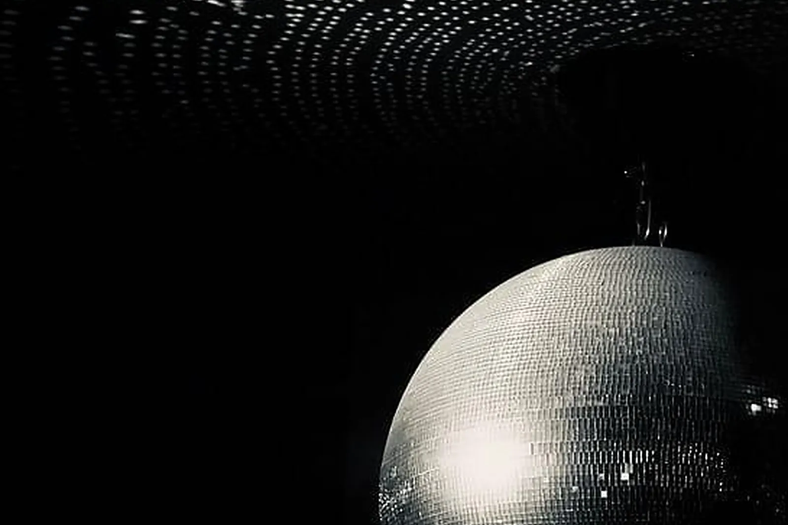 Lieux événementiels, DIVINE