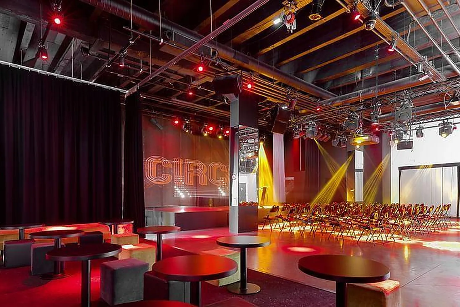 Lieux événementiels, DOCKS CIRCUS