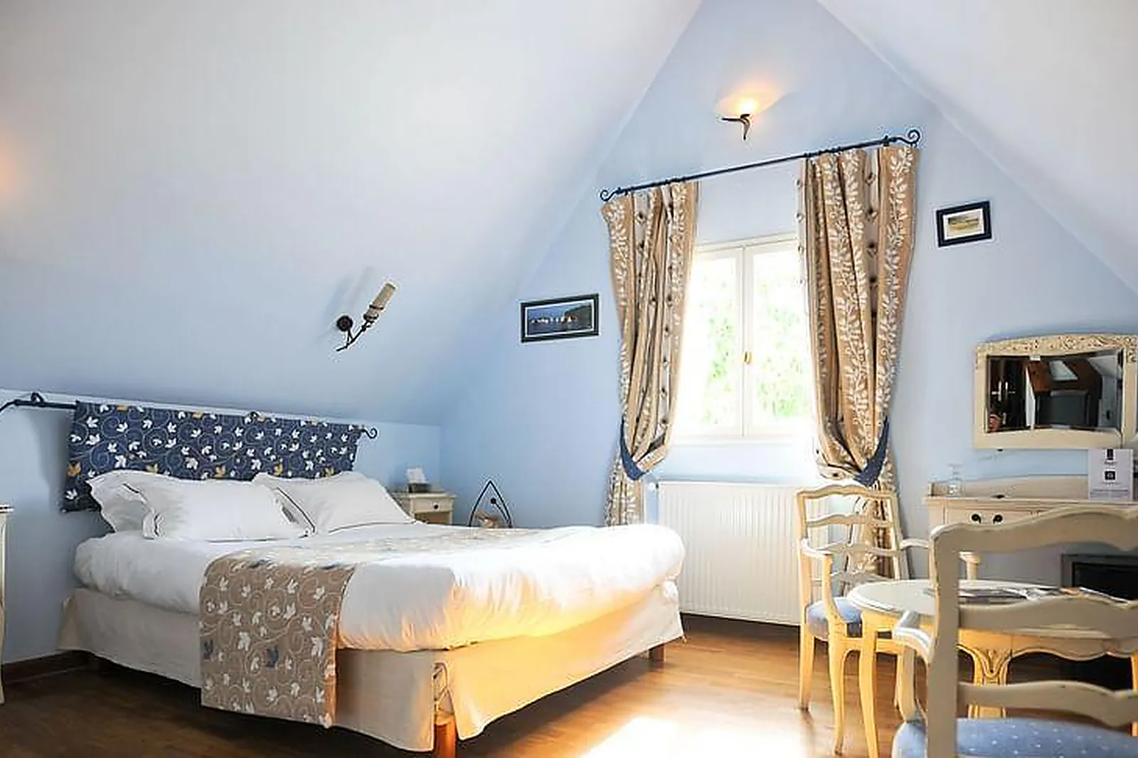 Lieux événementiels, DOMAINE CLOS DES FONTAINES ***